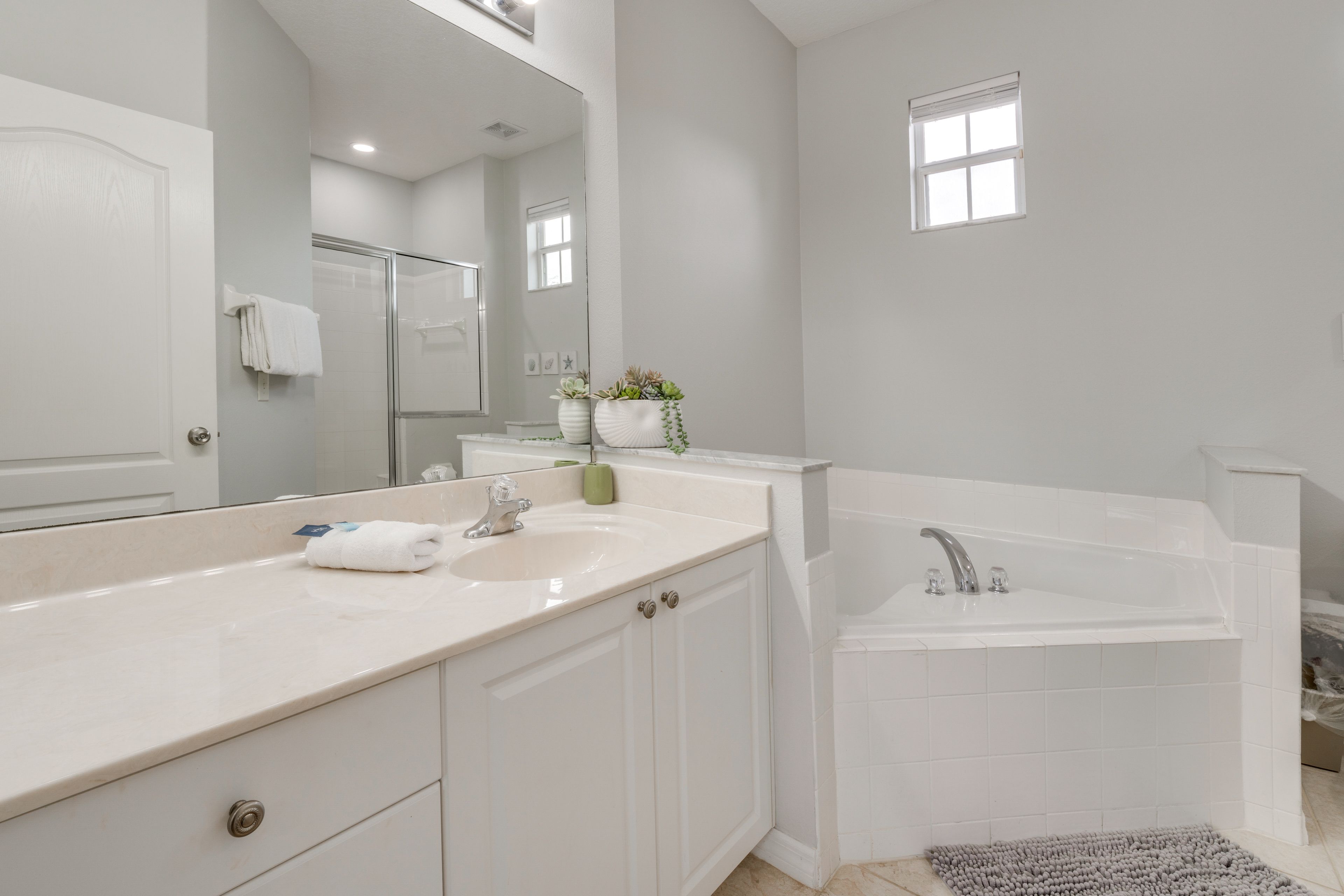 En-Suite Bathroom