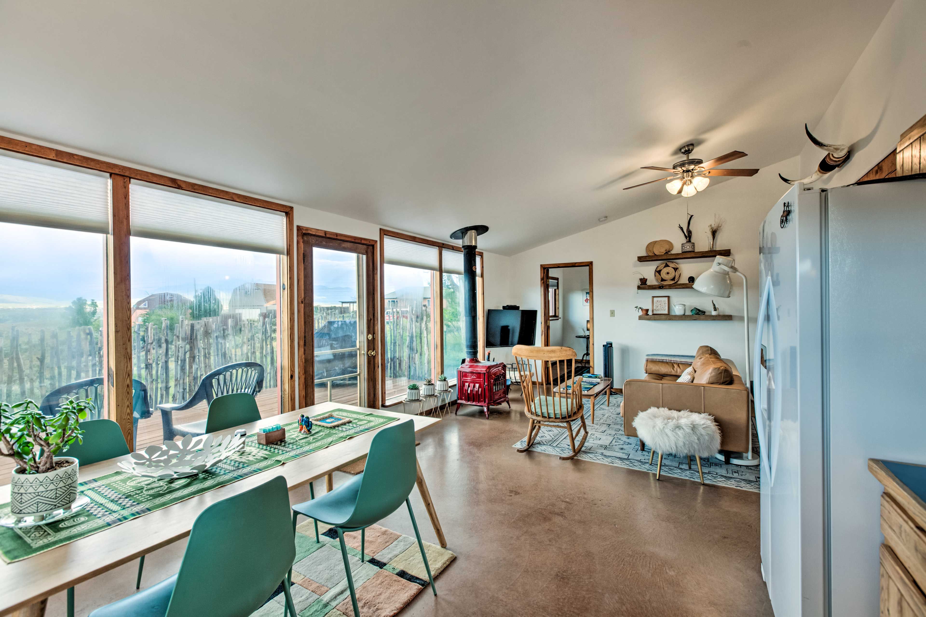Living & Dining Area | Dog Friendly w/ Fee