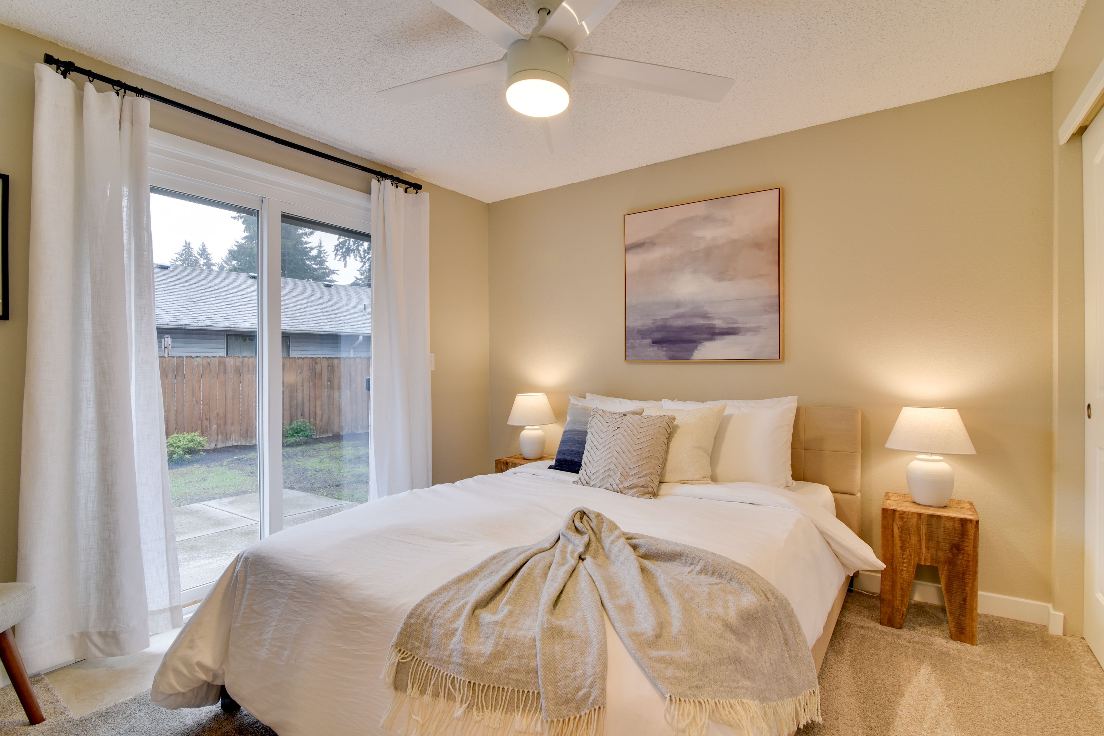Bedroom 2 | Queen Bed