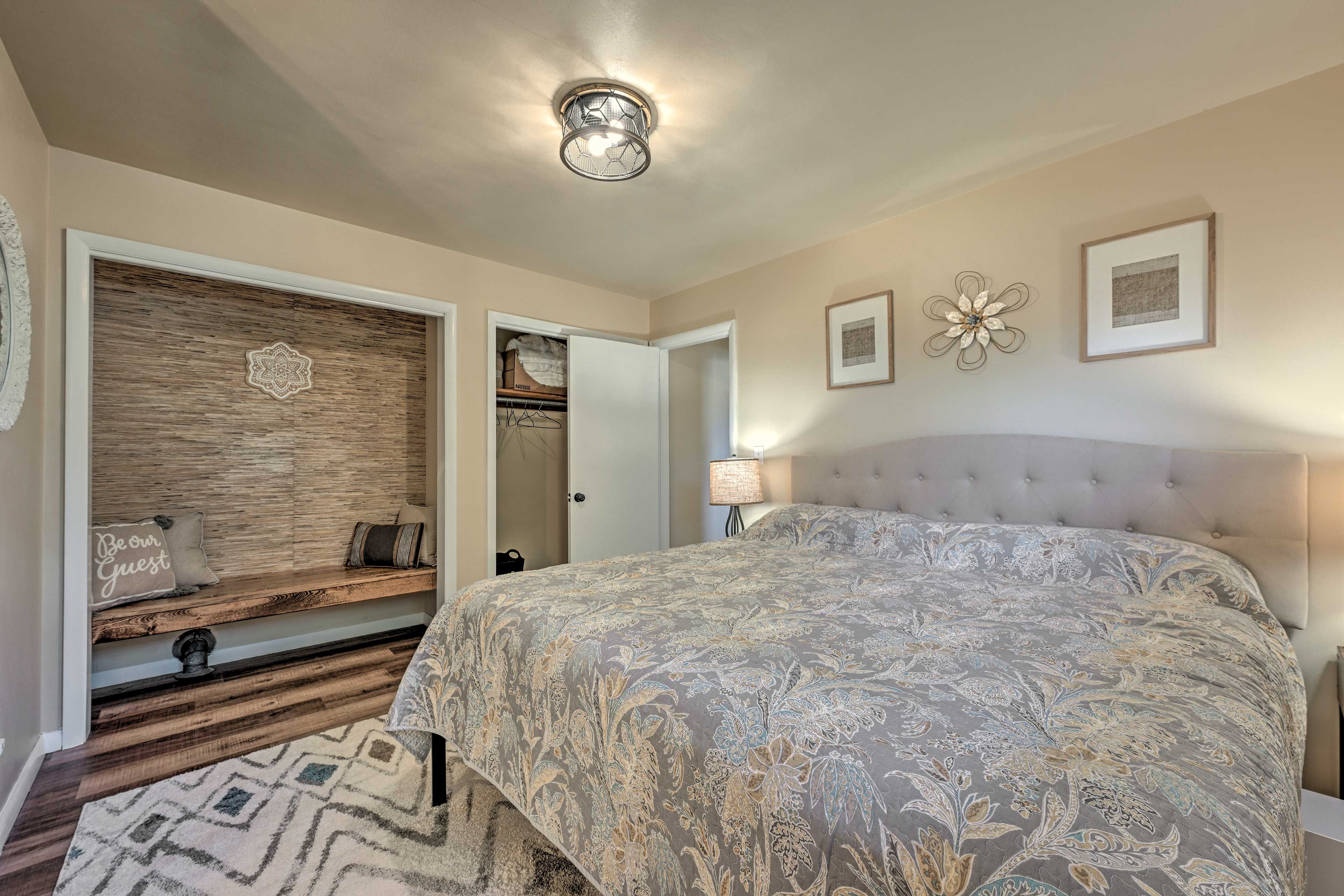 Bedroom 1 | King Bed