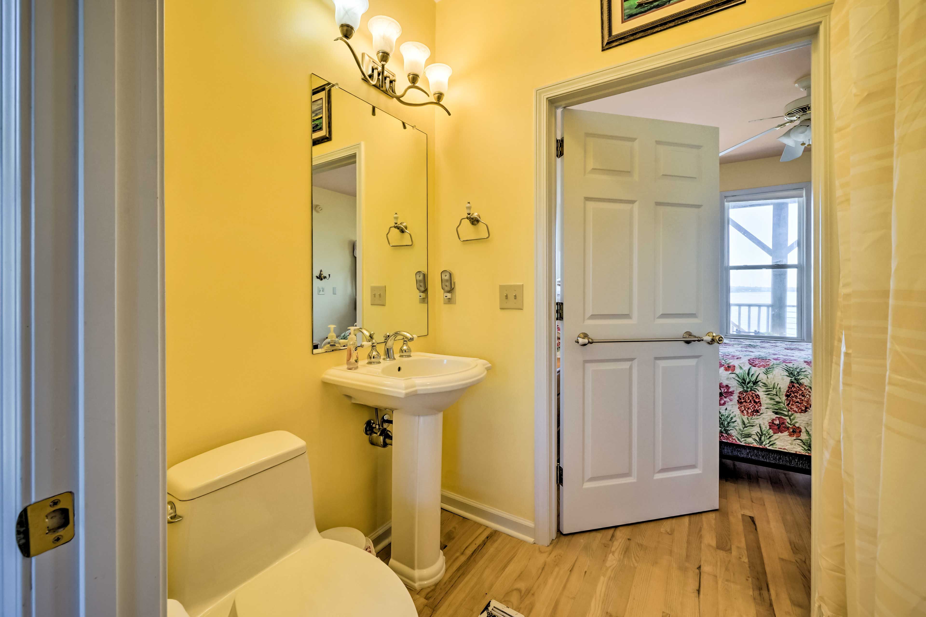 Bathroom | Towels Provided