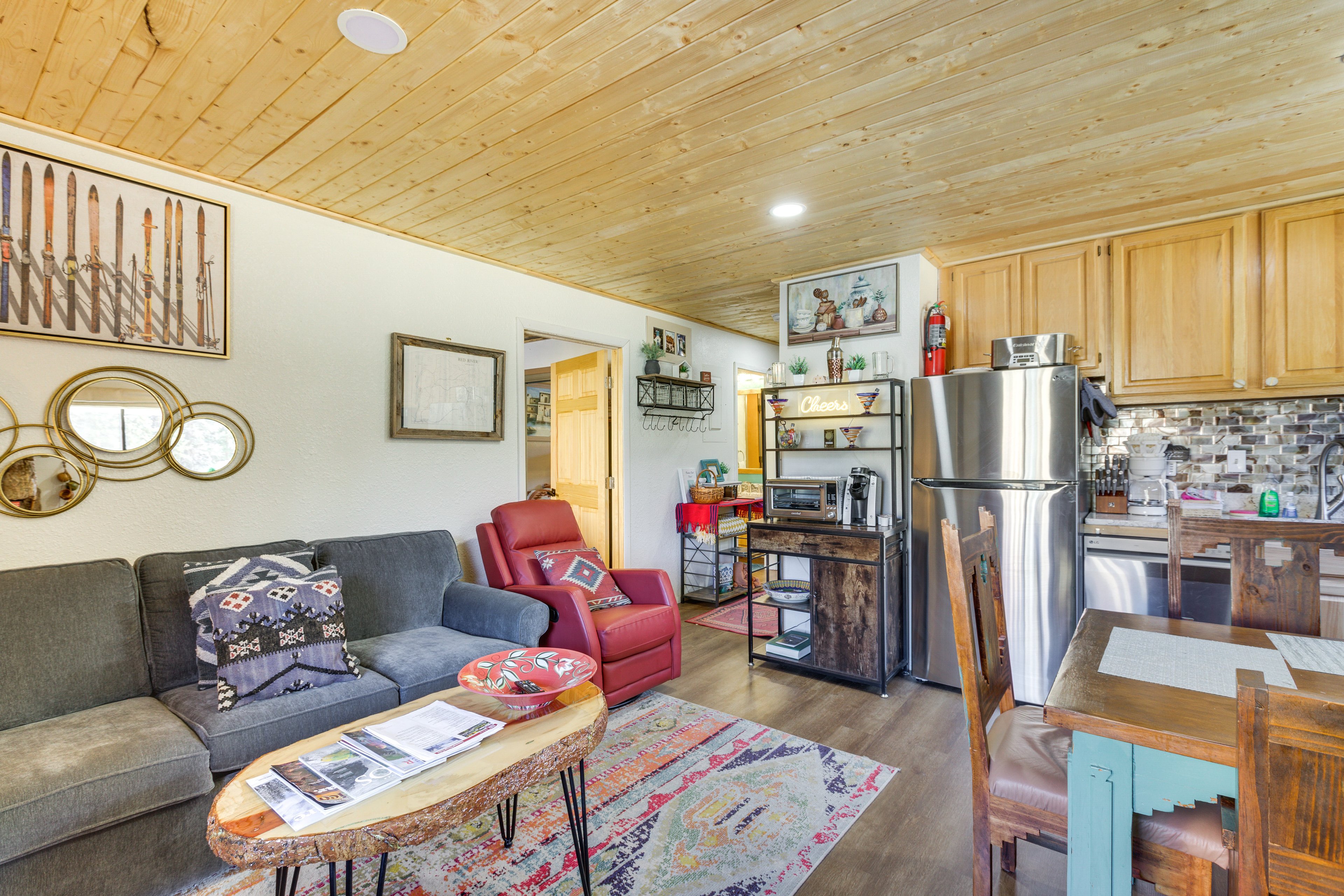 Red River Vacation Rental | 2BR | 1BA | 1,105 Sq Ft | Step-Free w/ Elevator