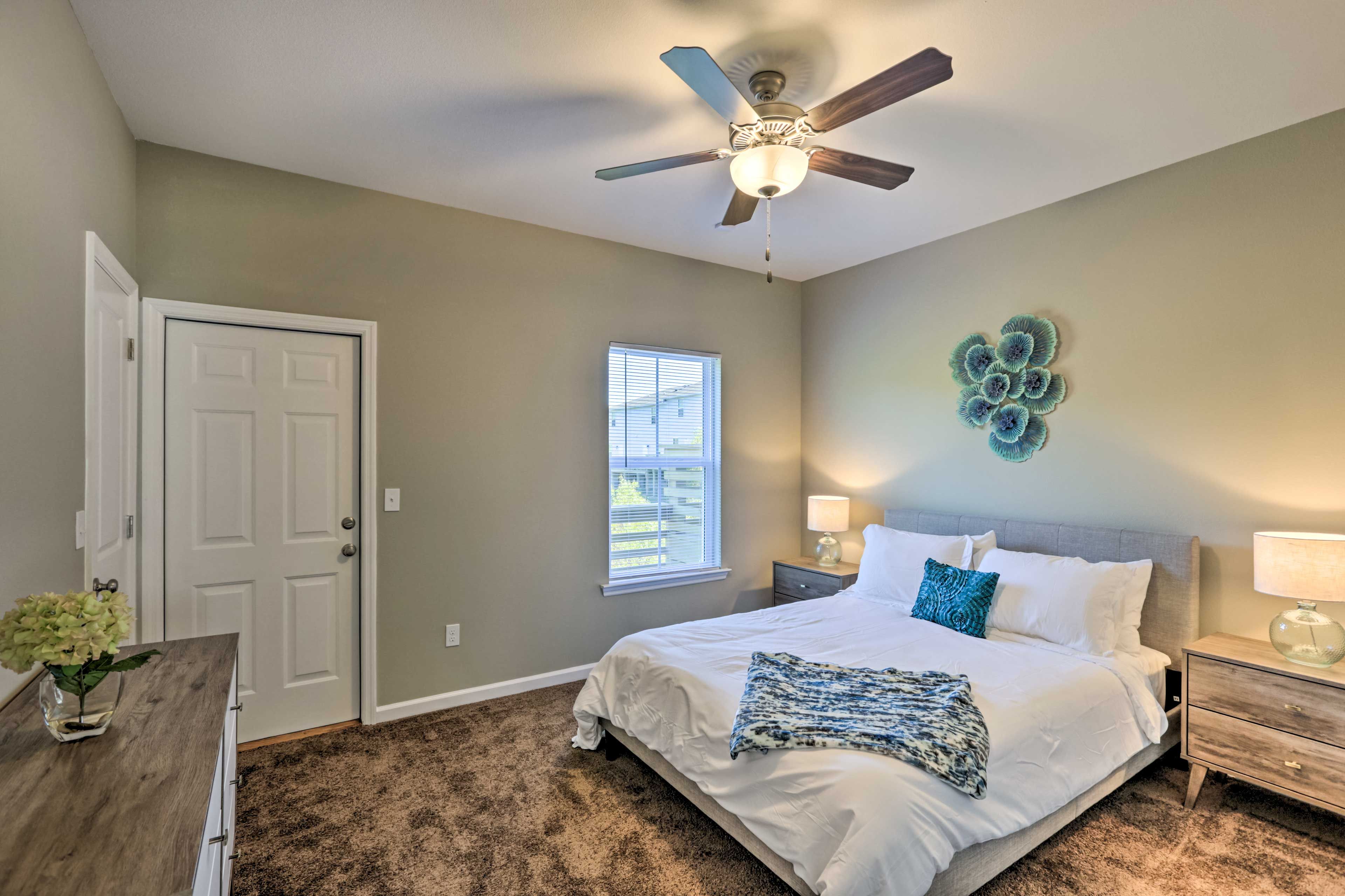Bedroom 1 | Queen Bed | Linens Provided | Balcony Access