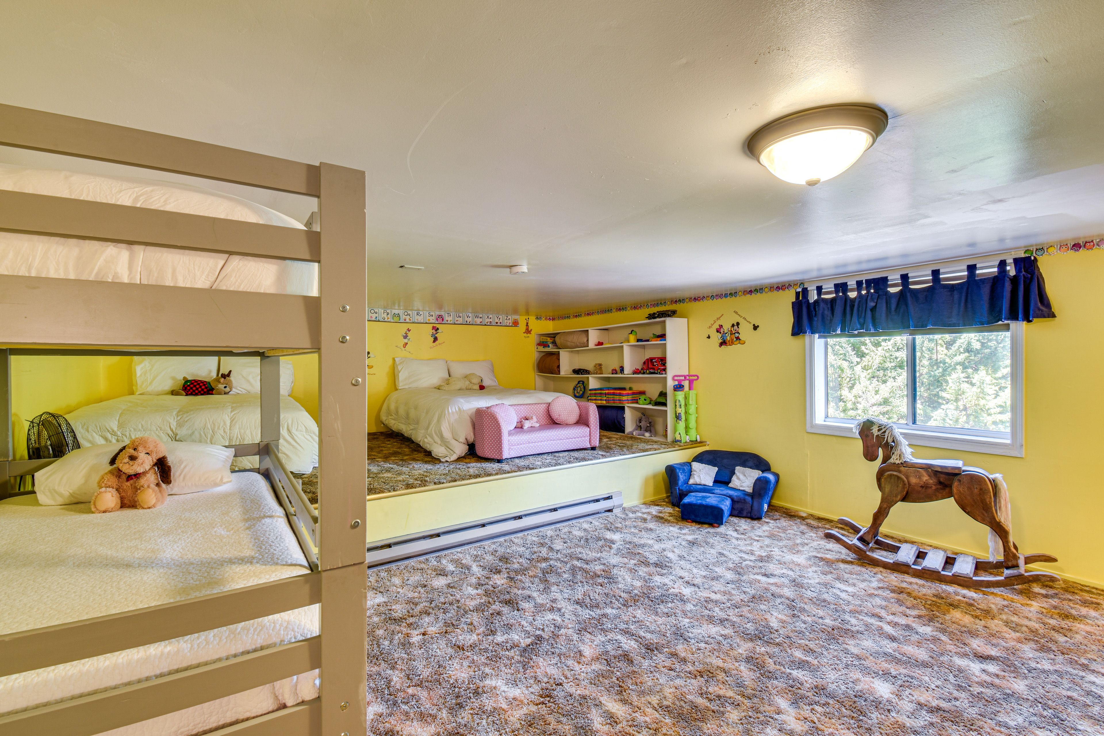 Bedroom 5 | Lower Level | 2 Full Beds | Twin Bunk Bed