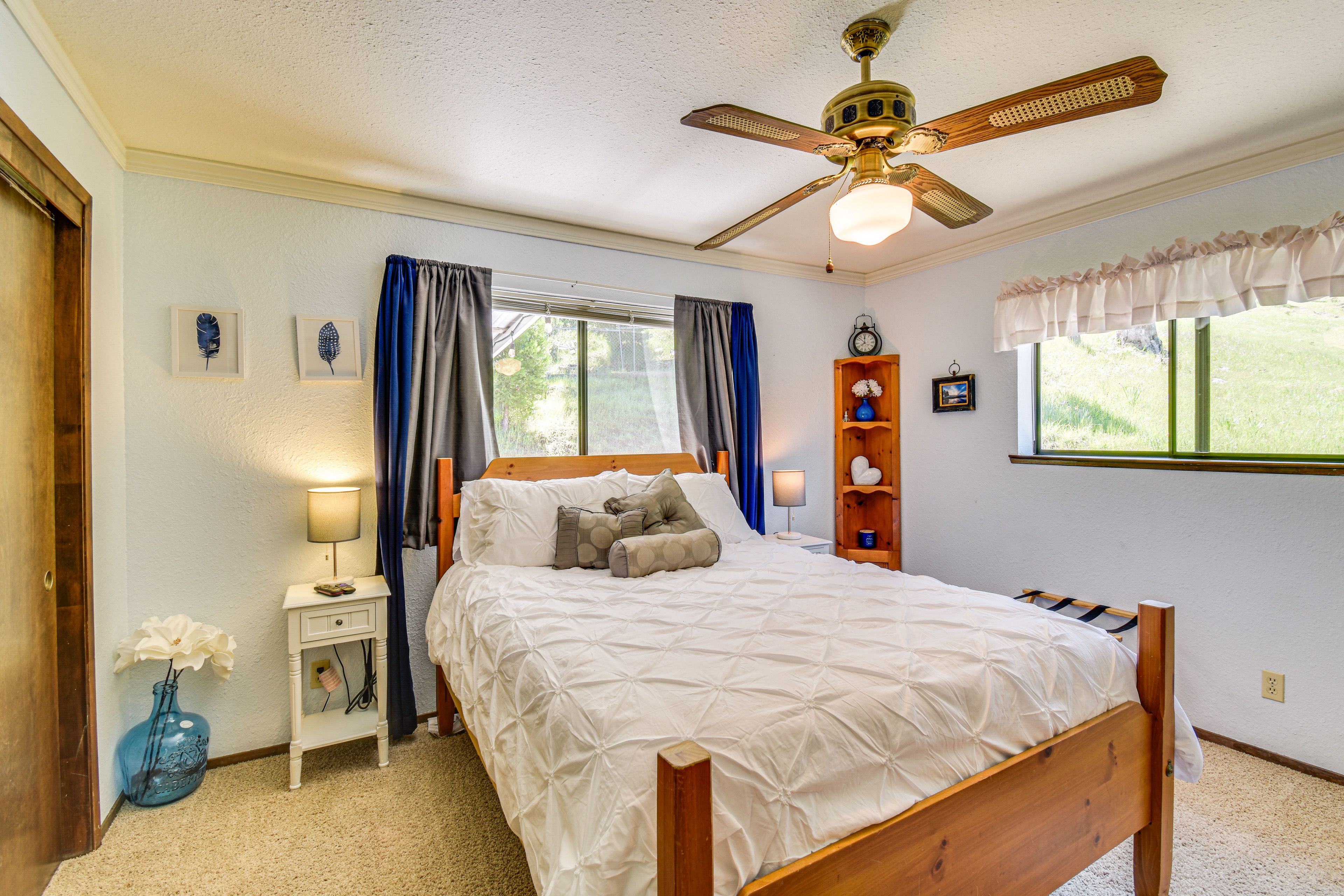 Bedroom 1 | Queen Bed | Upper Level | Linens Provided