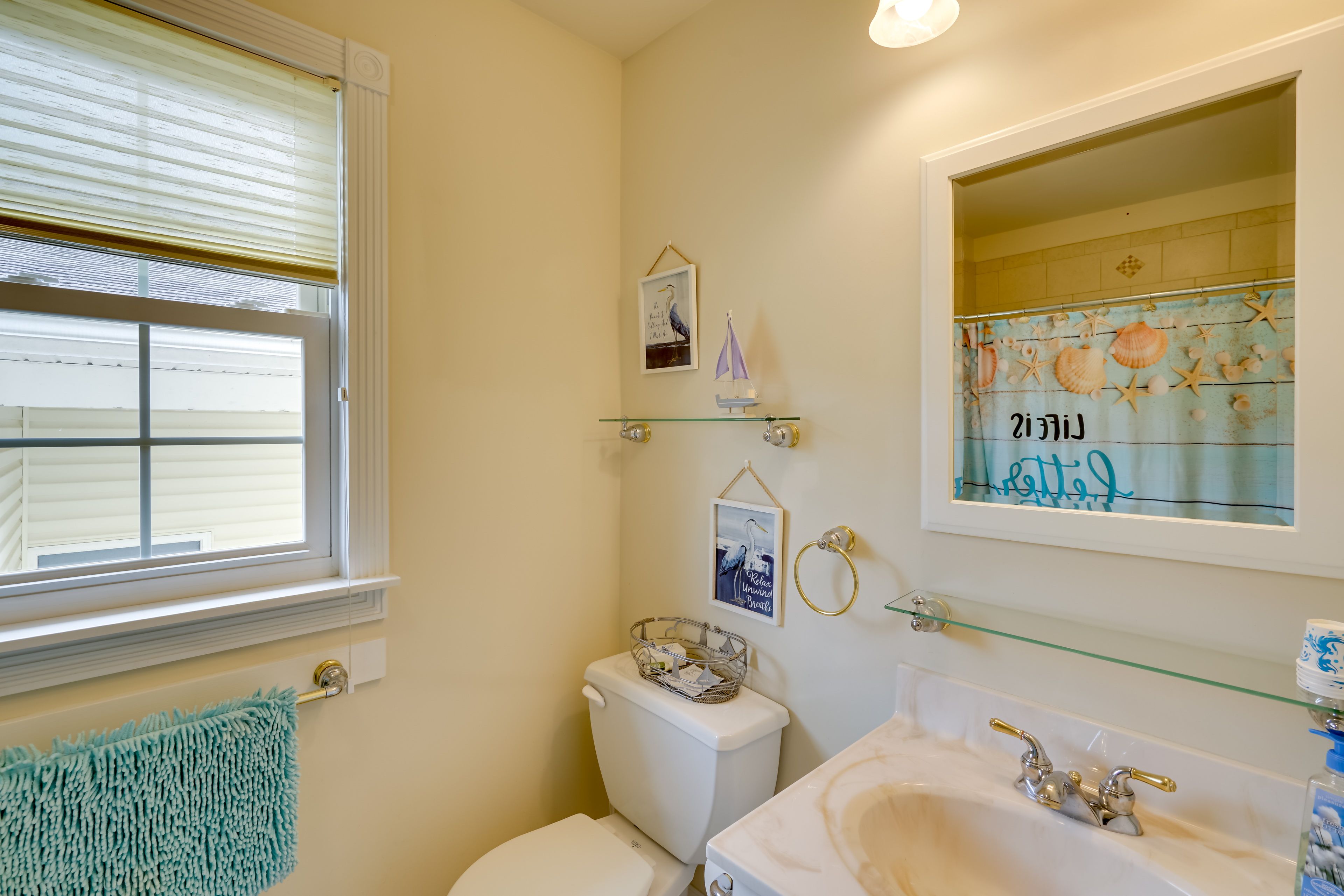 Full Bathroom