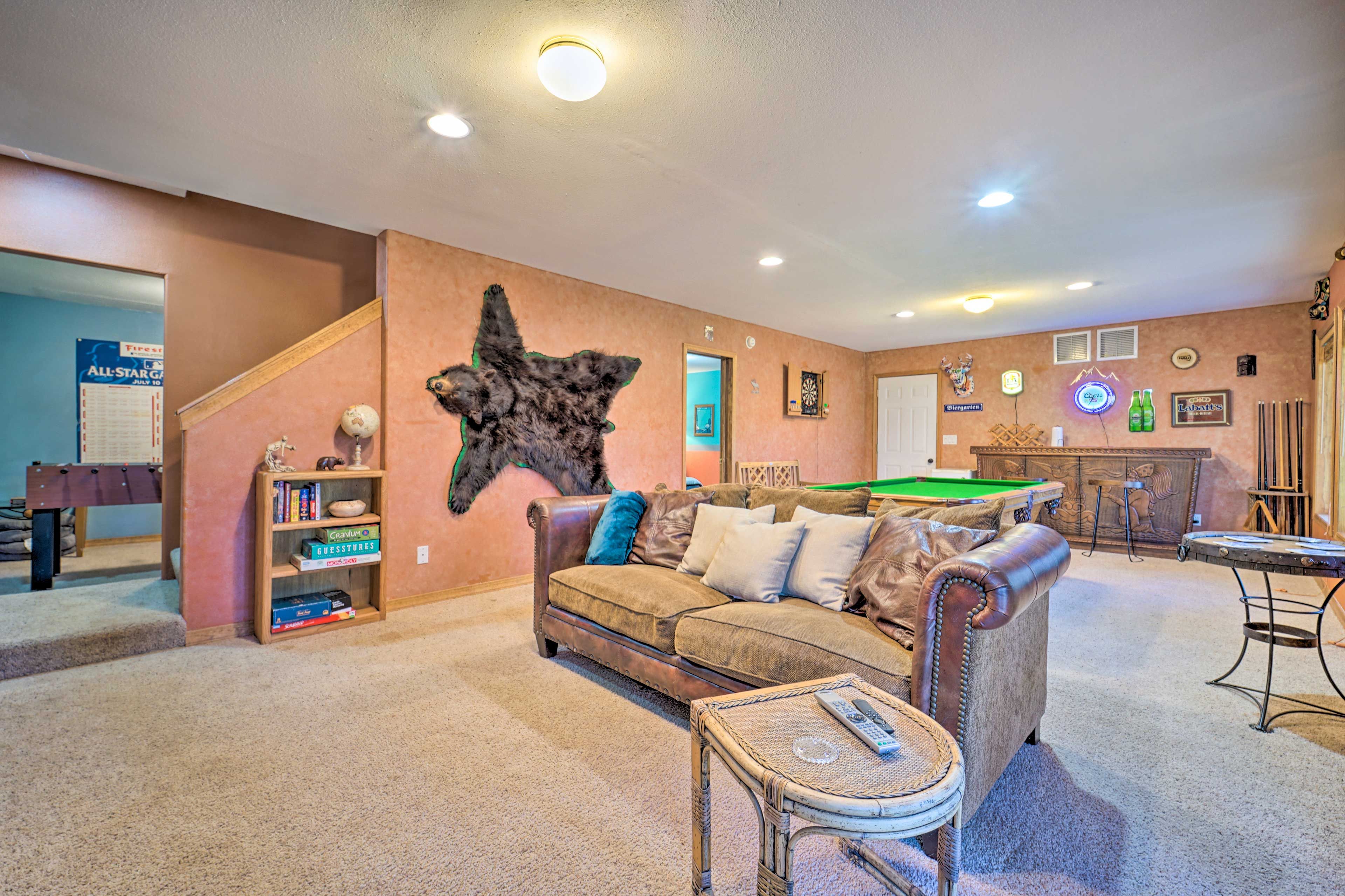 Game Room | Board Games | Books | Smart TV