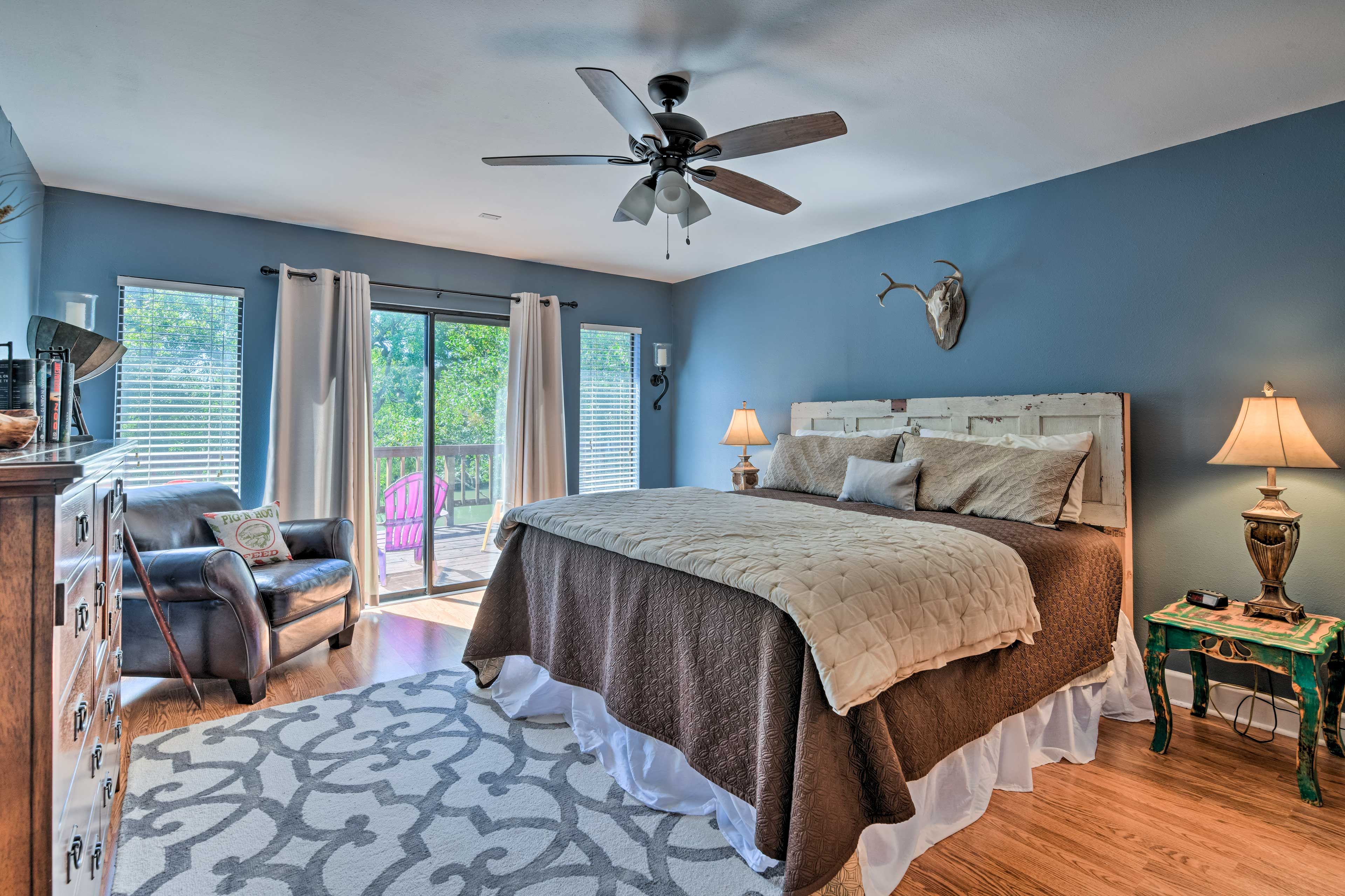 Bedroom 1 | King Bed