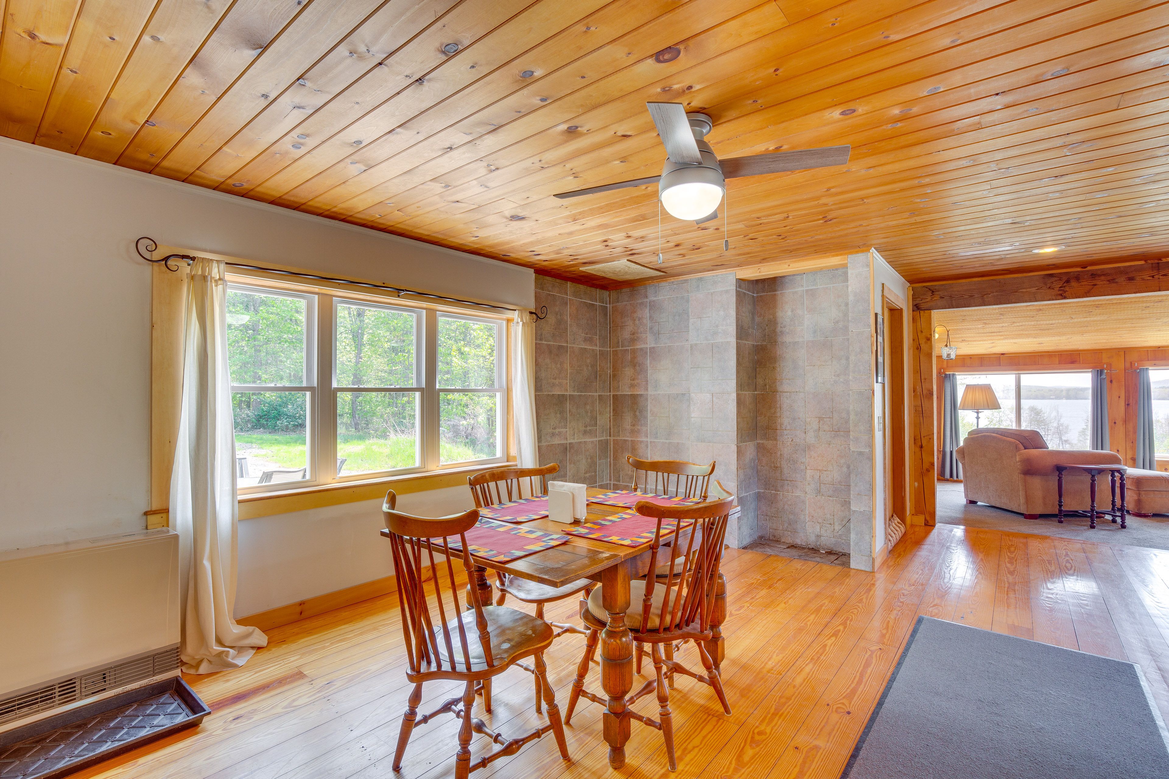 Dining Area | Dining Table | Dishware/Flatware