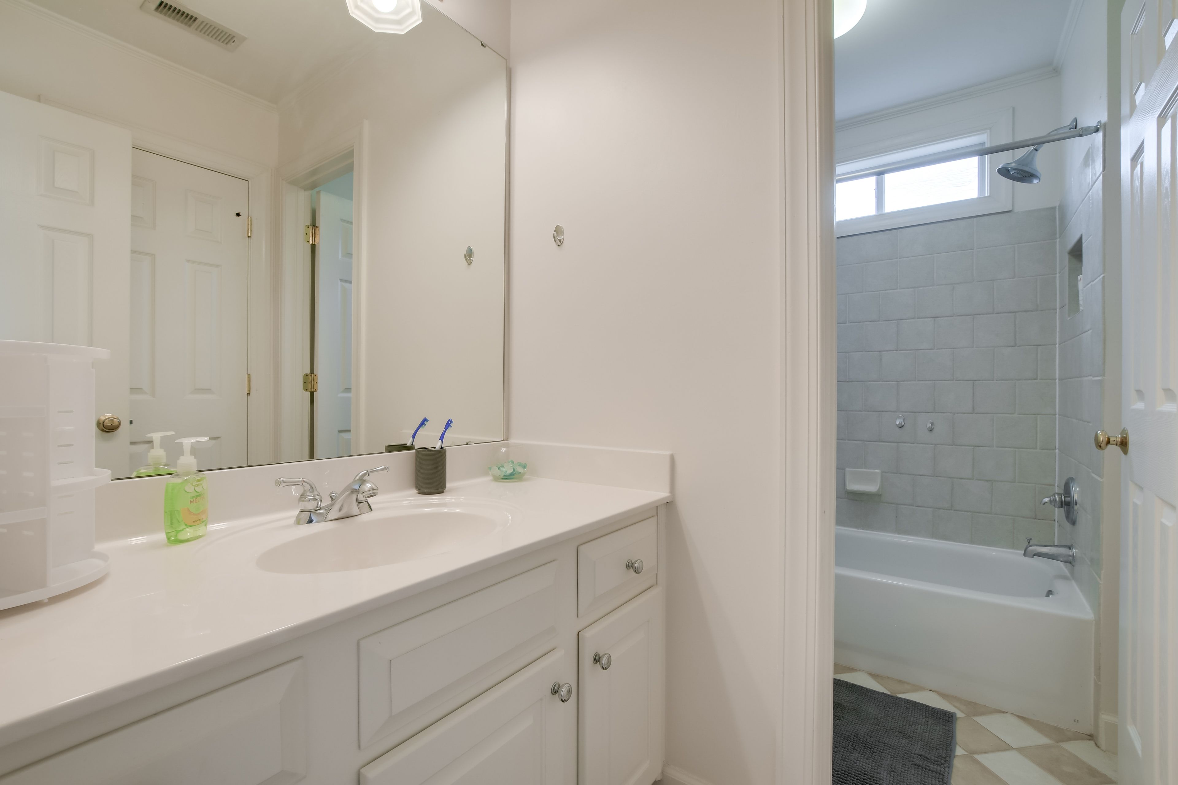 Full Bathroom | 2nd Floor | Hair Dryer
