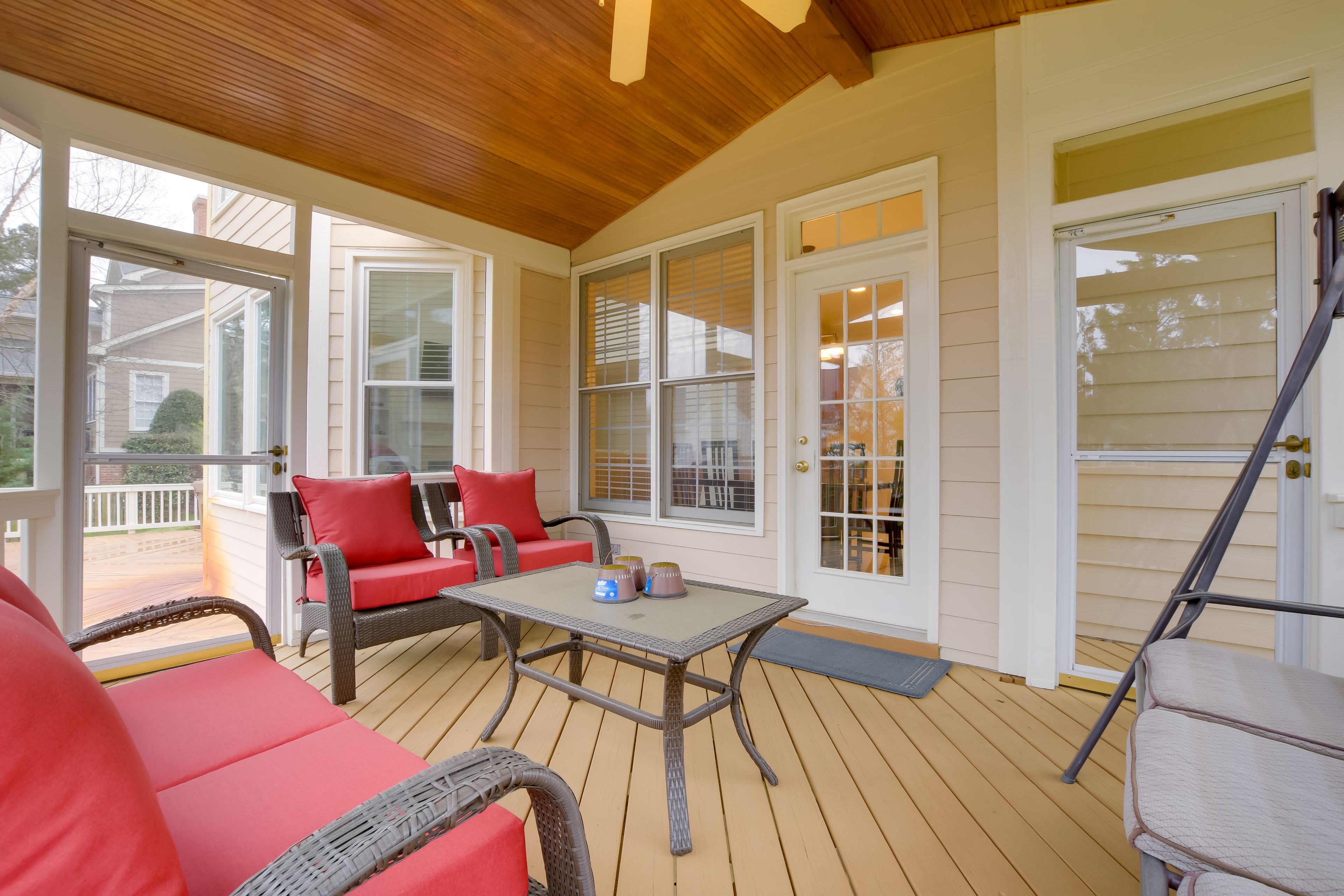 Screened Porch | Swing