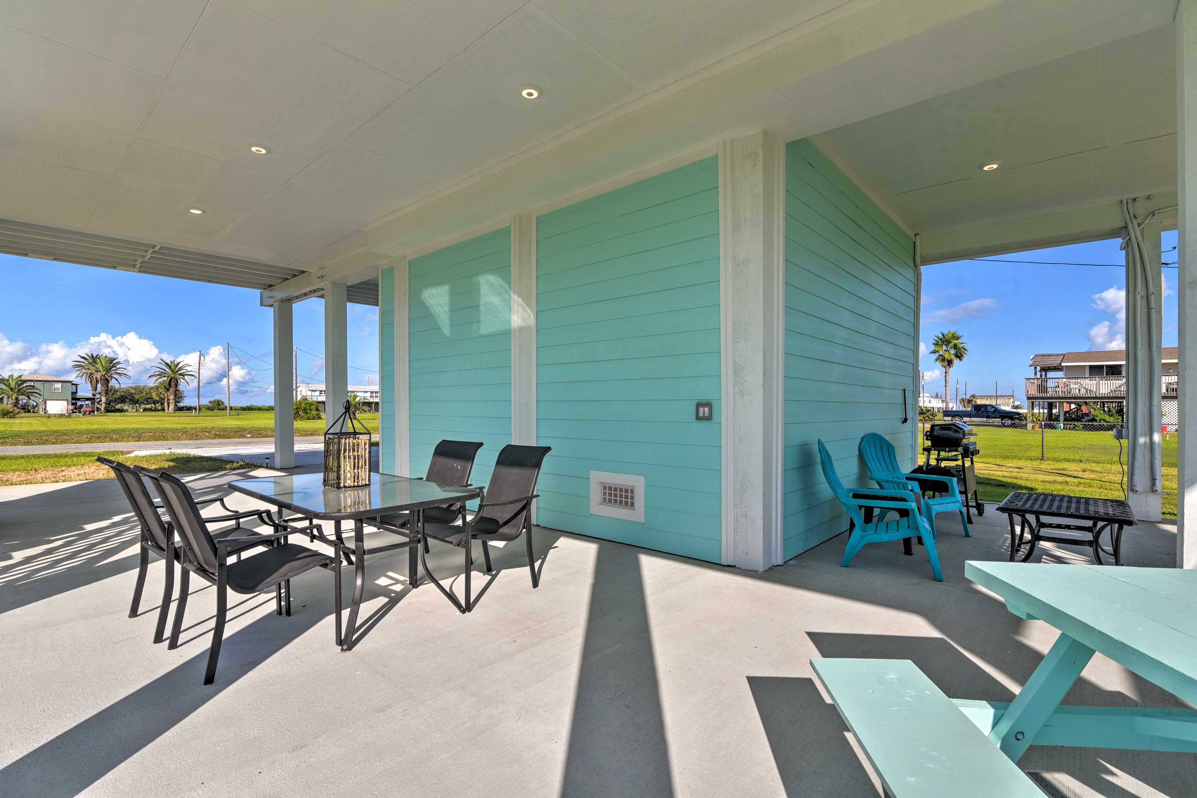 House Exterior | Furnished Patio | Dining Area | Gas Grill