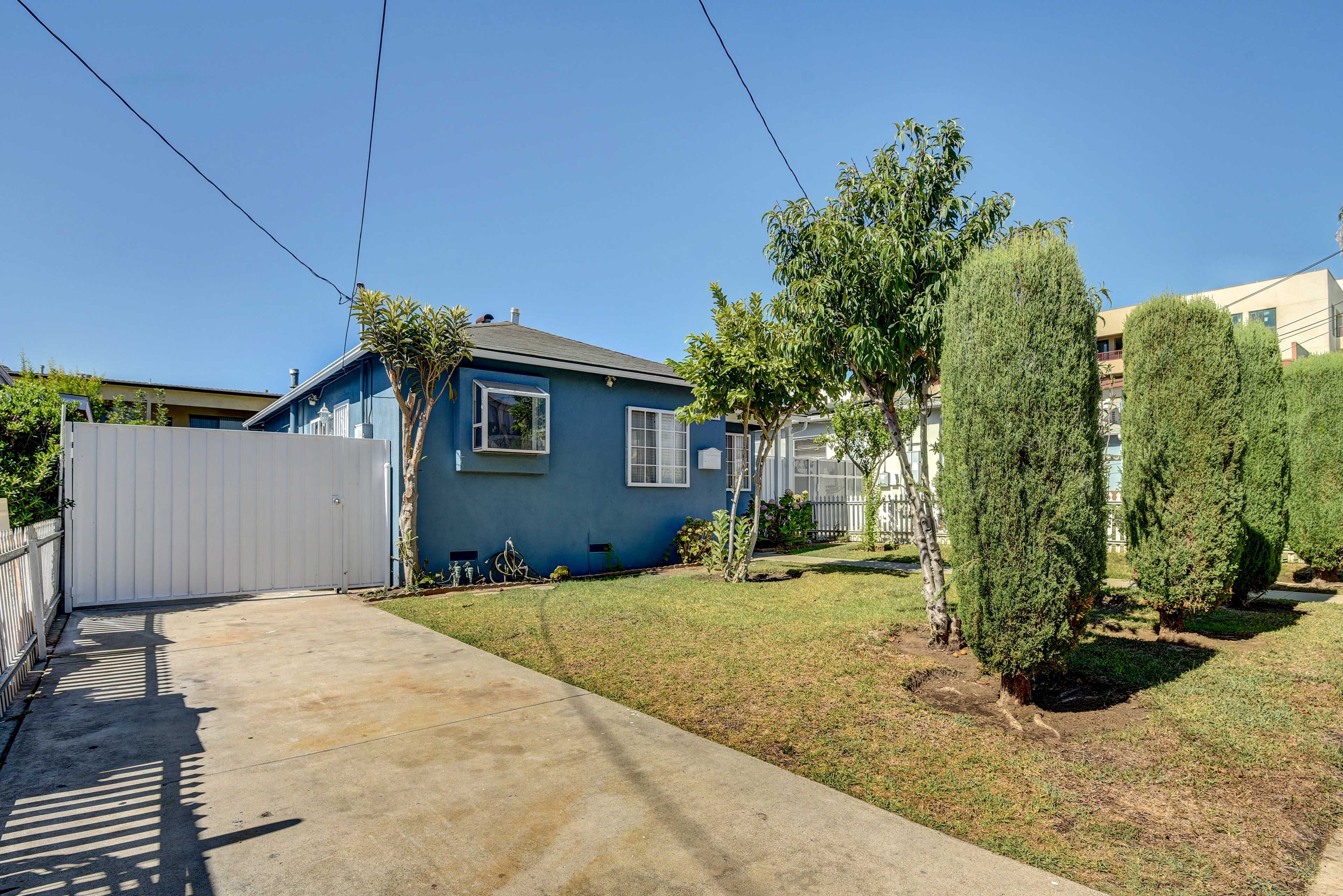 Parking | Driveway (1 Vehicle) | Carport (1 Vehicle)