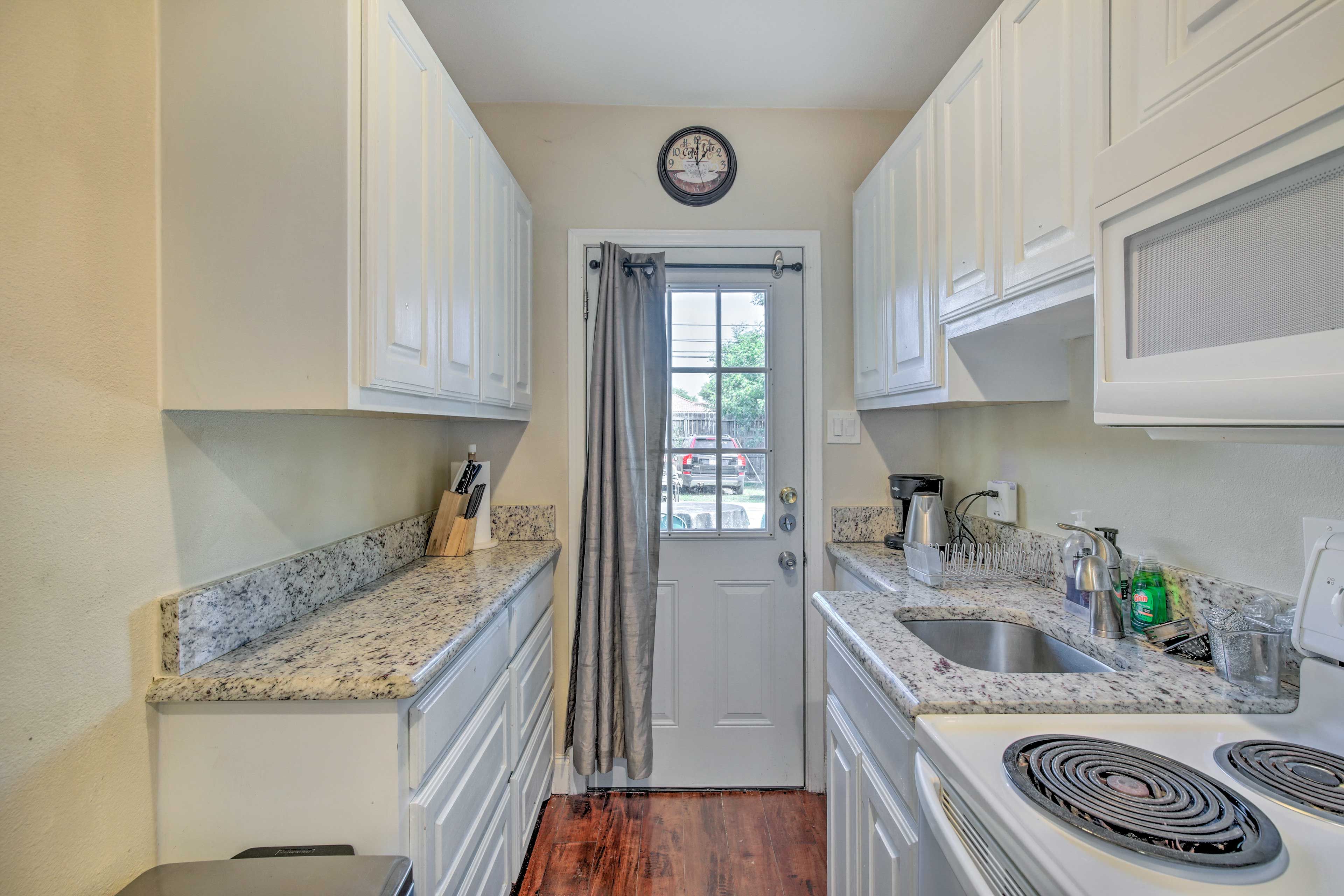 Dallas Vacation Rental | 2BR | 1BA | Single-Story Home | 500 Sq Ft