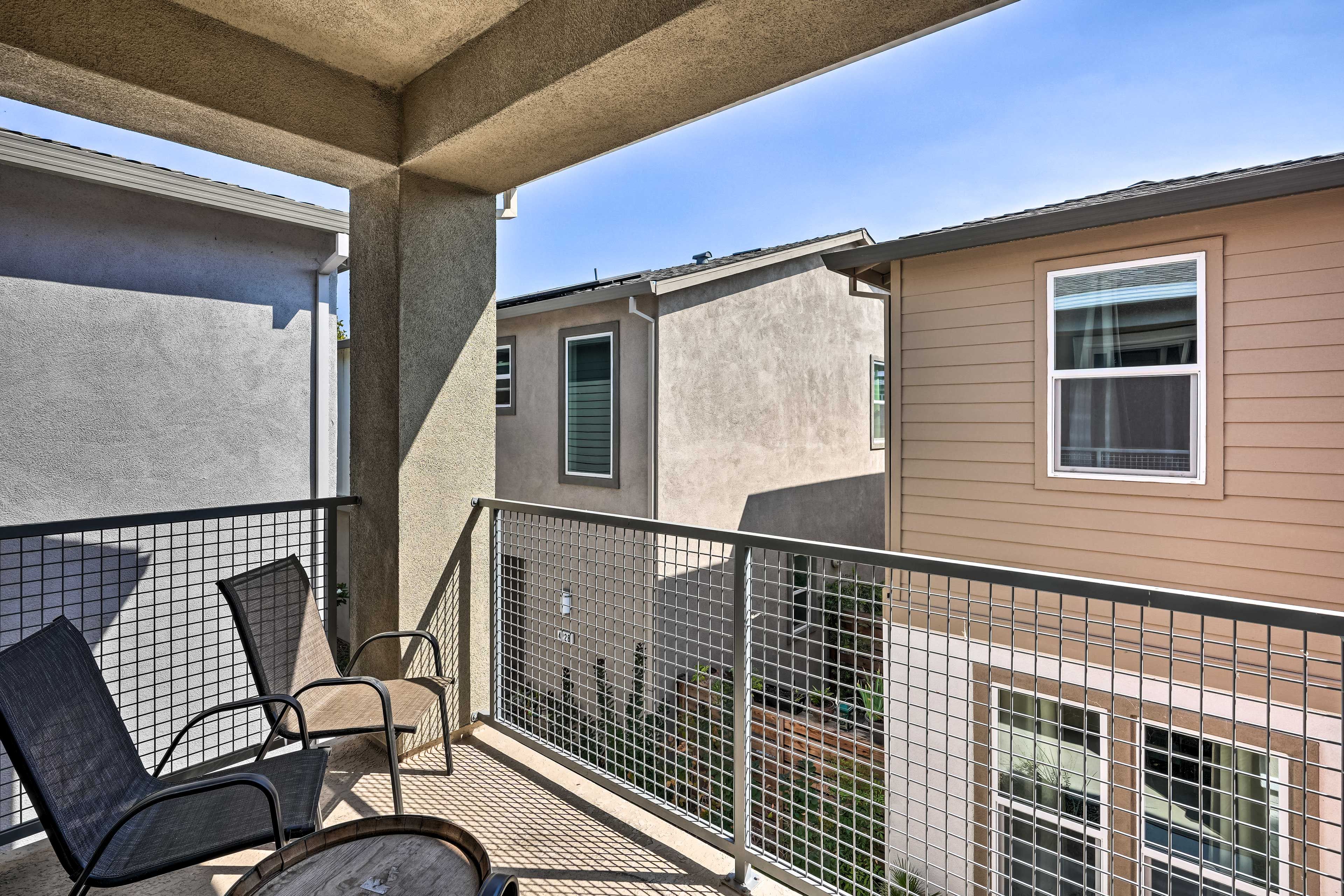Townhome Exterior | Furnished Balcony