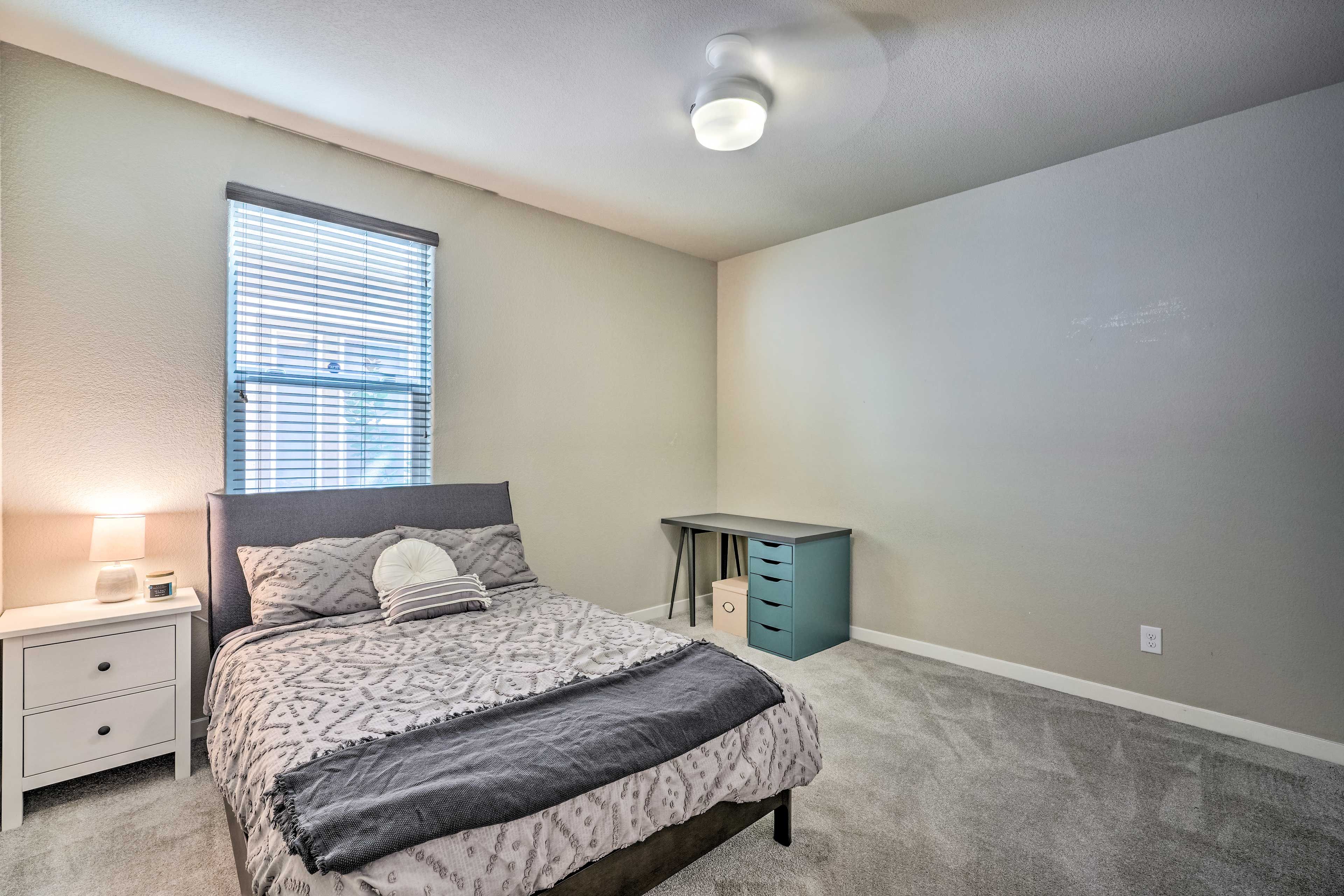 Bedroom 2 | Full Bed | Laptop Workspace | 1st Floor