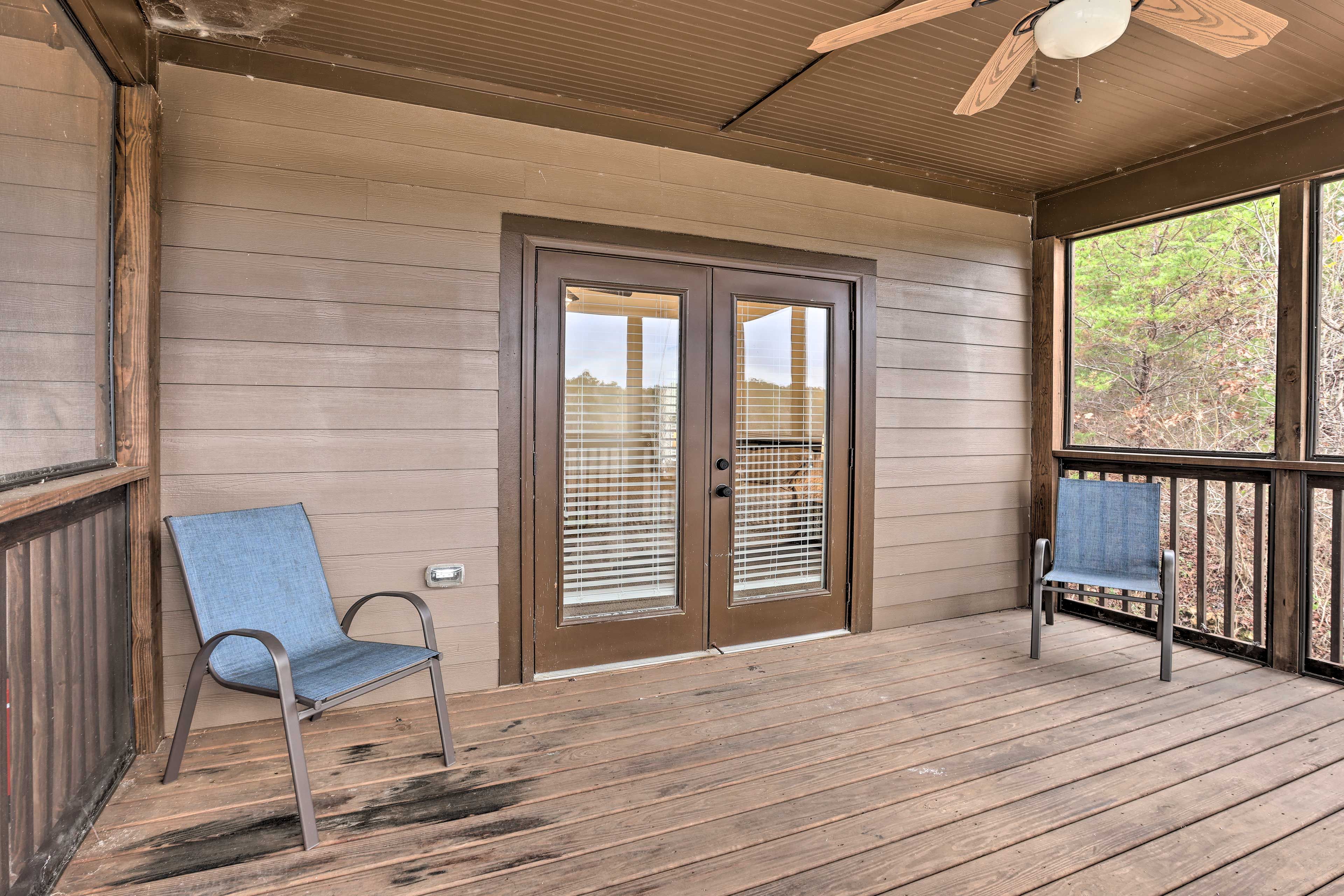 Screened-In Deck