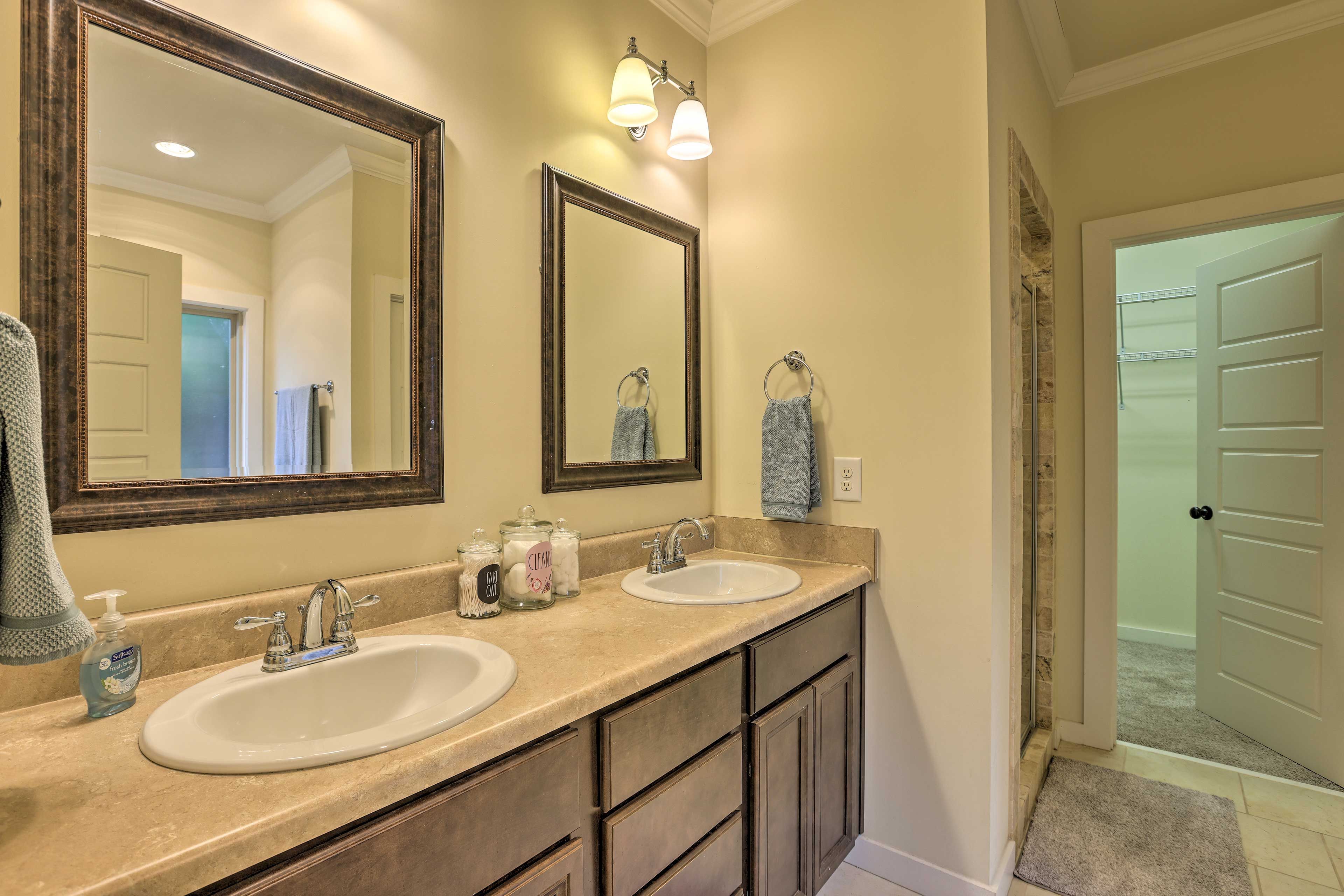 En-Suite Bathroom | Hair Dryers | Towels Provided