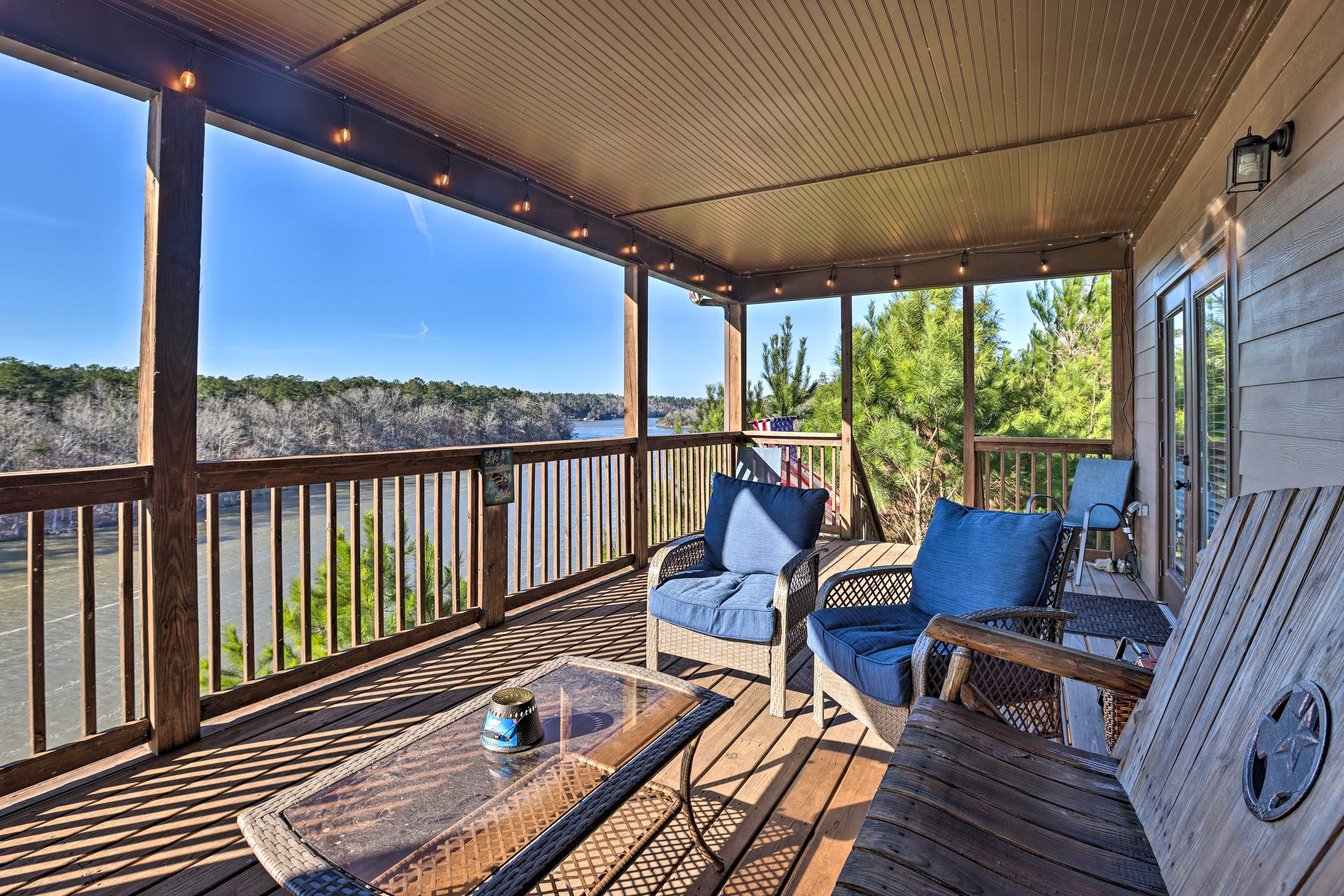 Screened-In Deck