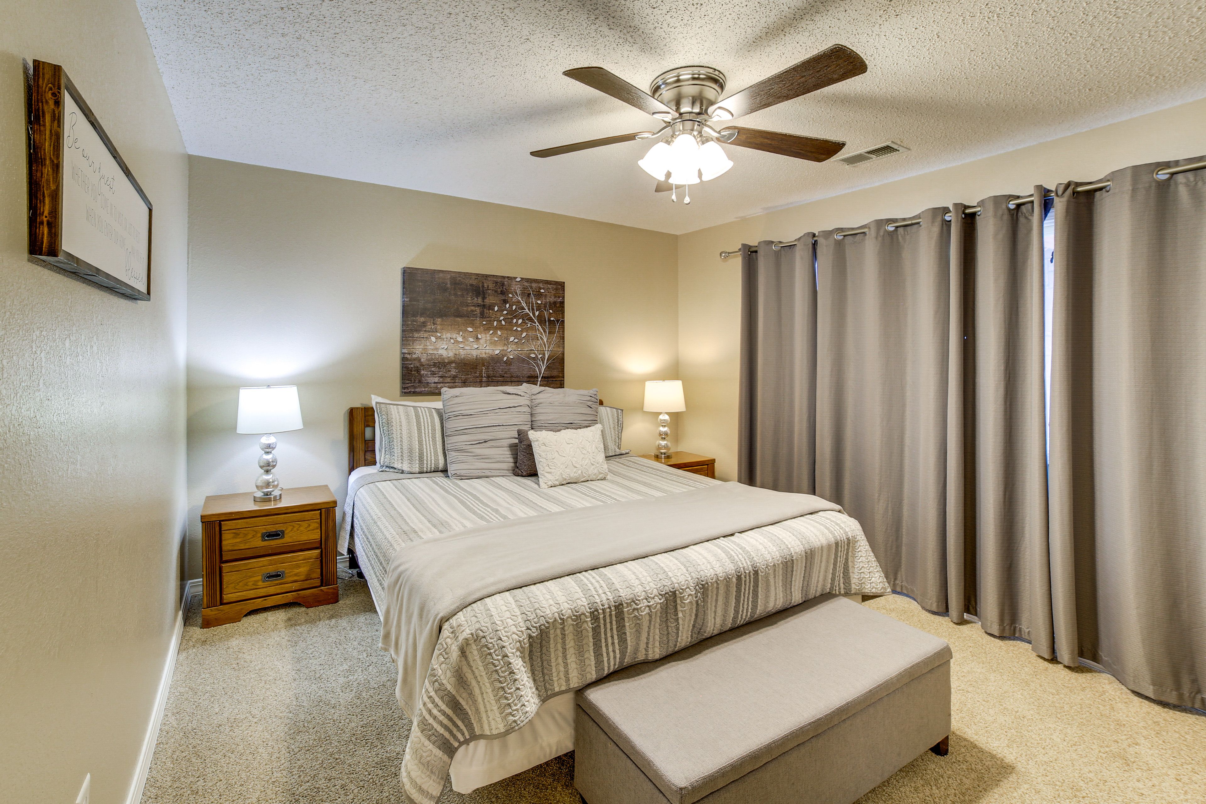 Bedroom 2 | King Bed