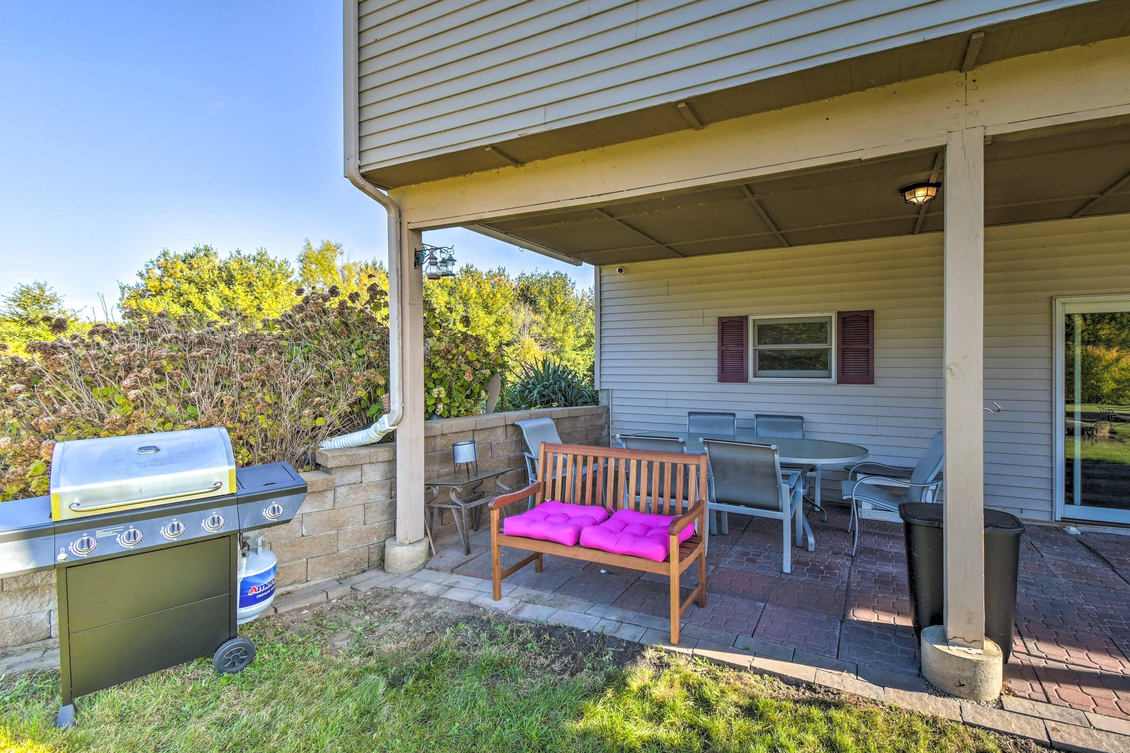 Patio | Gas Grill | Outdoor Seating & Dining