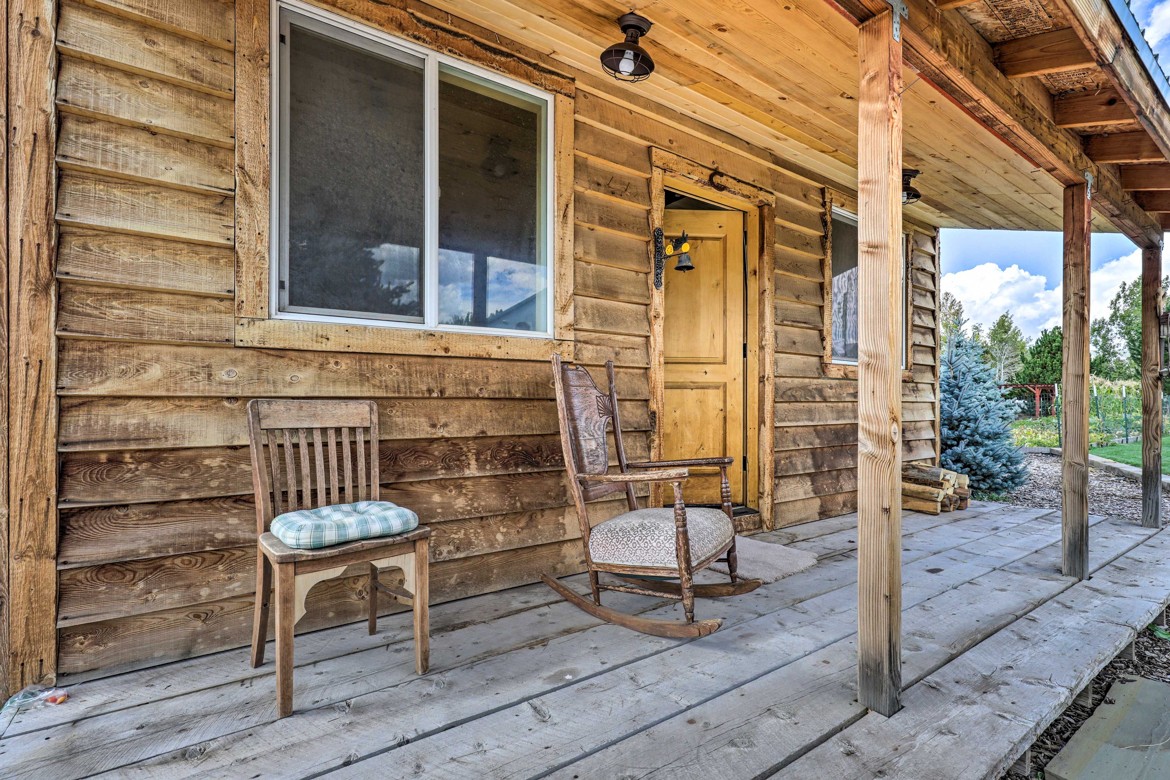 Detached Guest House | Front Porch