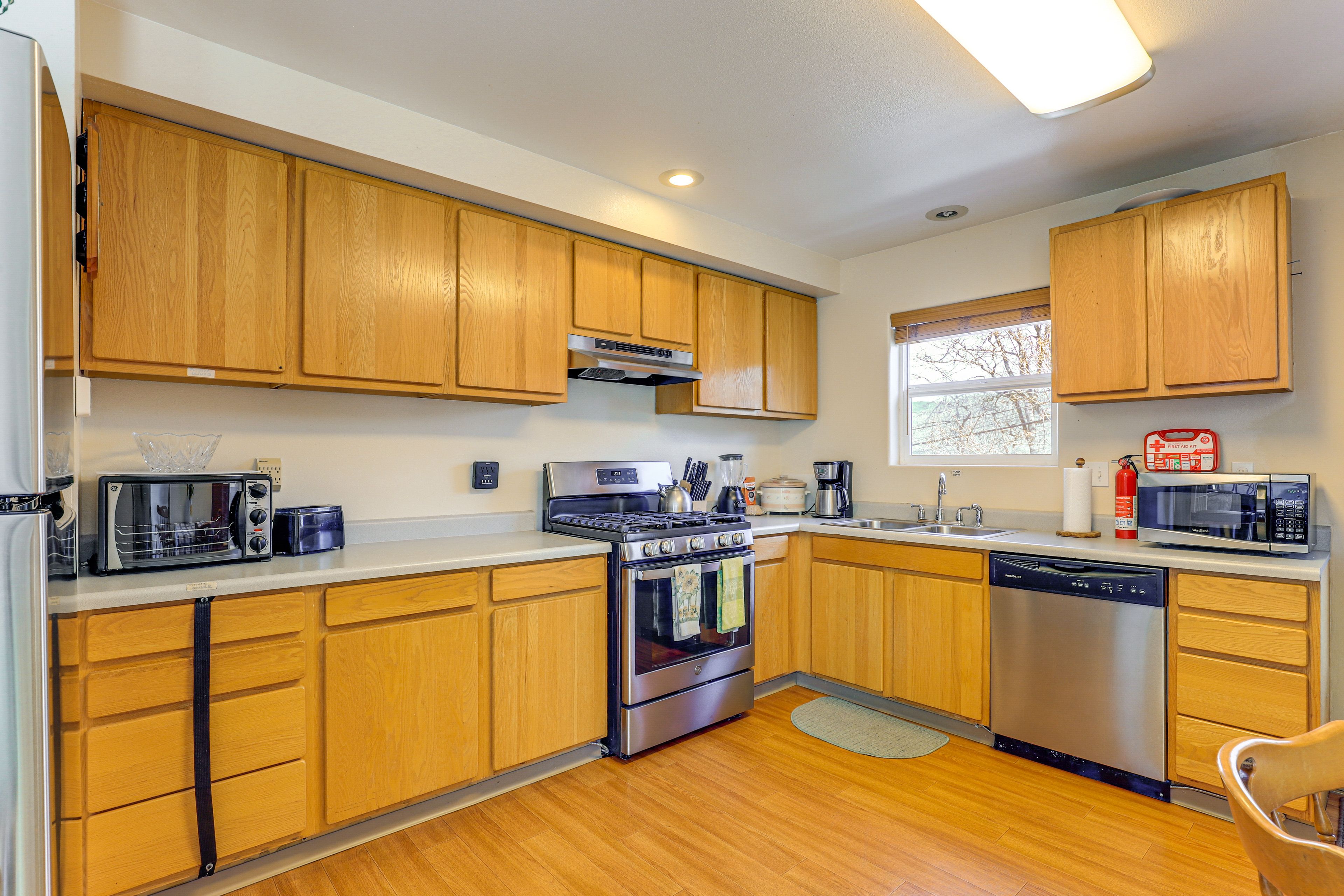 Kitchen | Refrigerator | 1st Floor