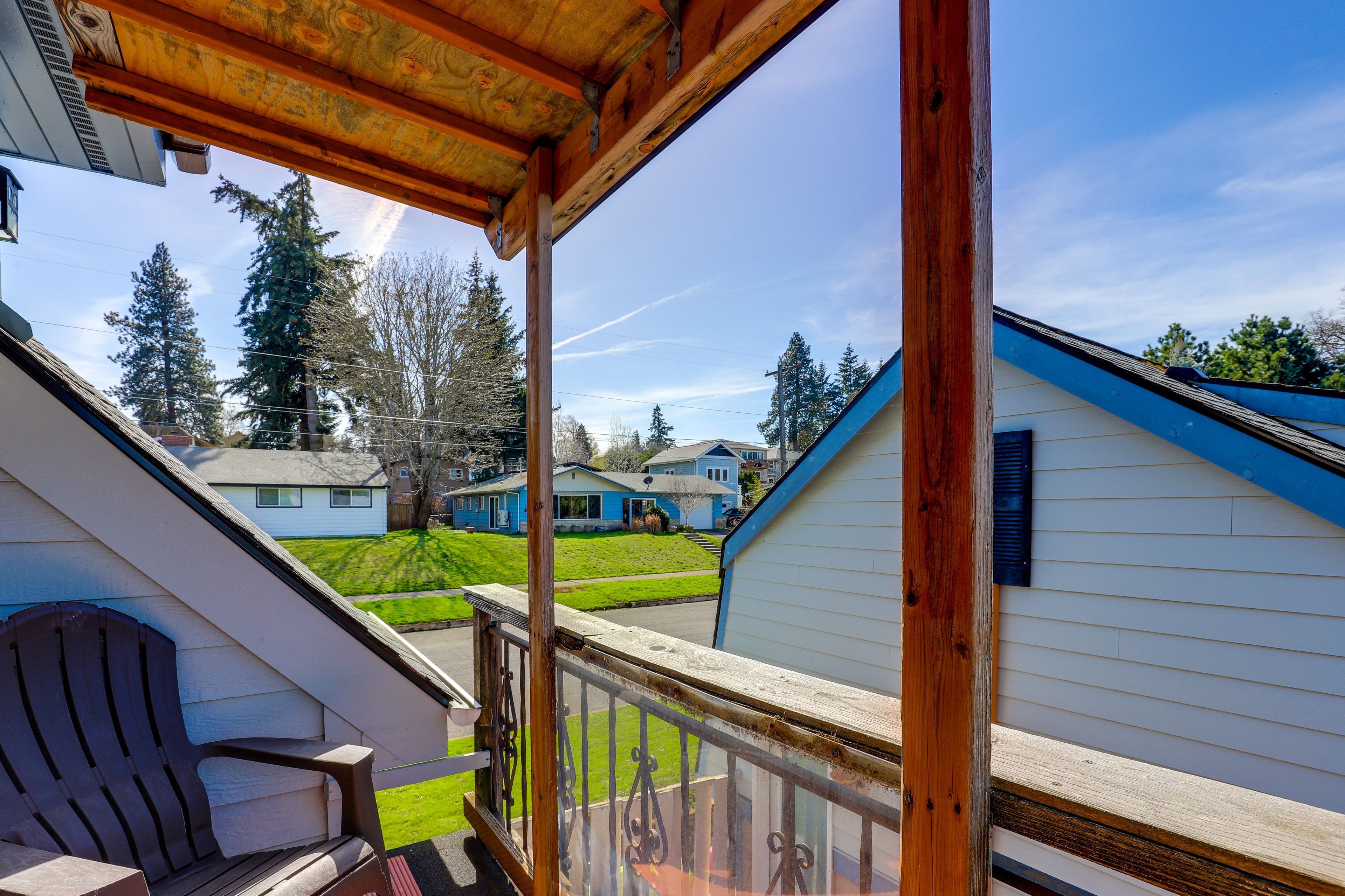 Covered Balcony | Mountain & Water Views