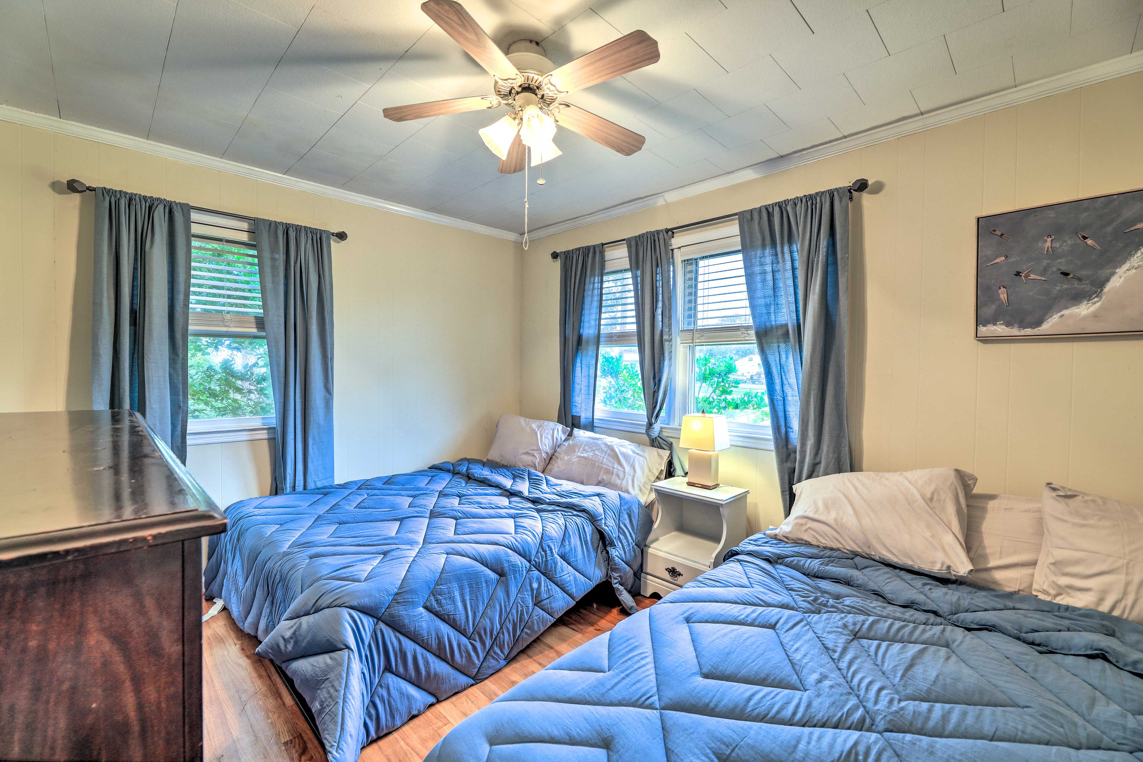 Bedroom 3 | 2 Queen Beds