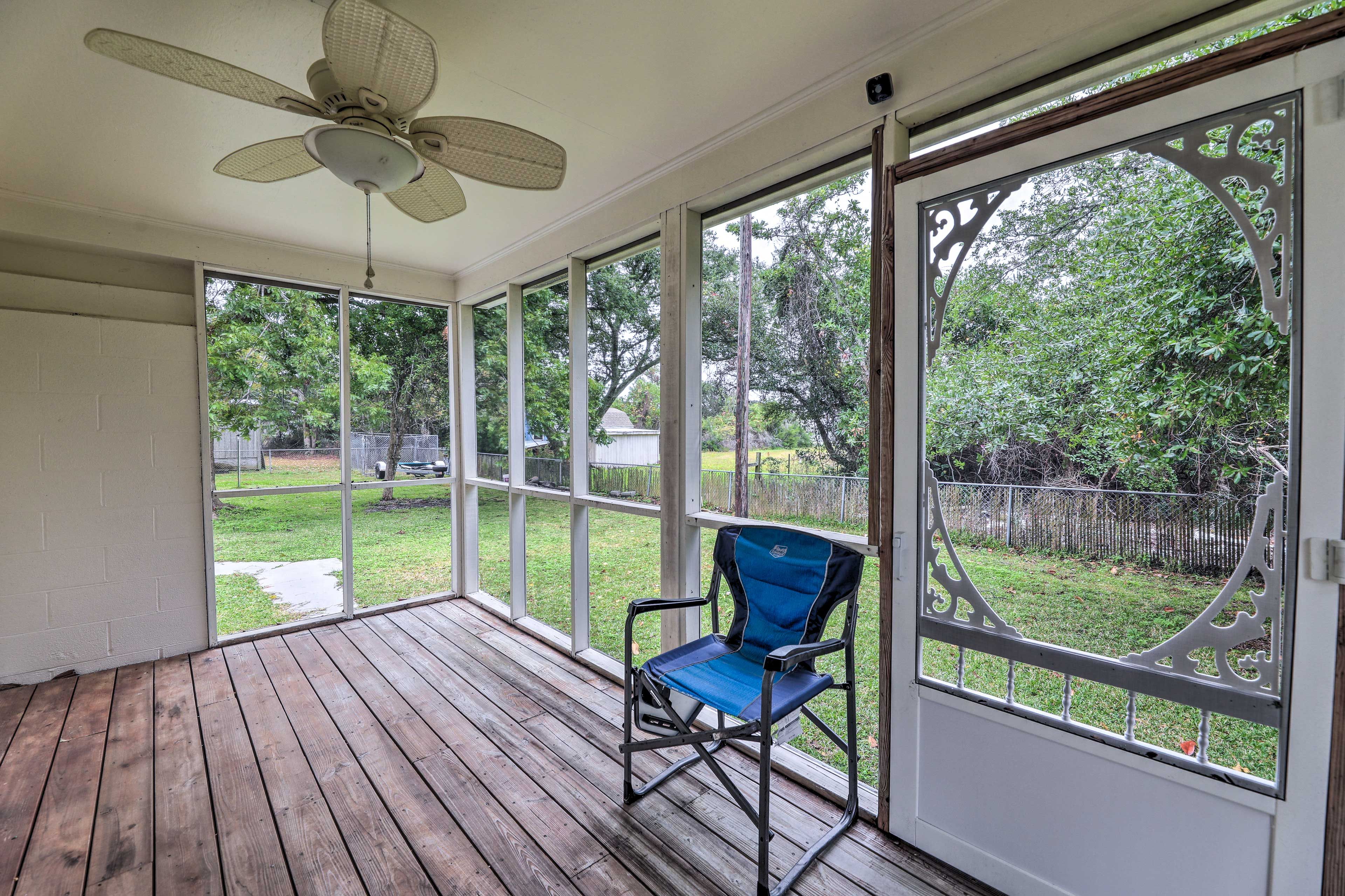 Screened-In Porch
