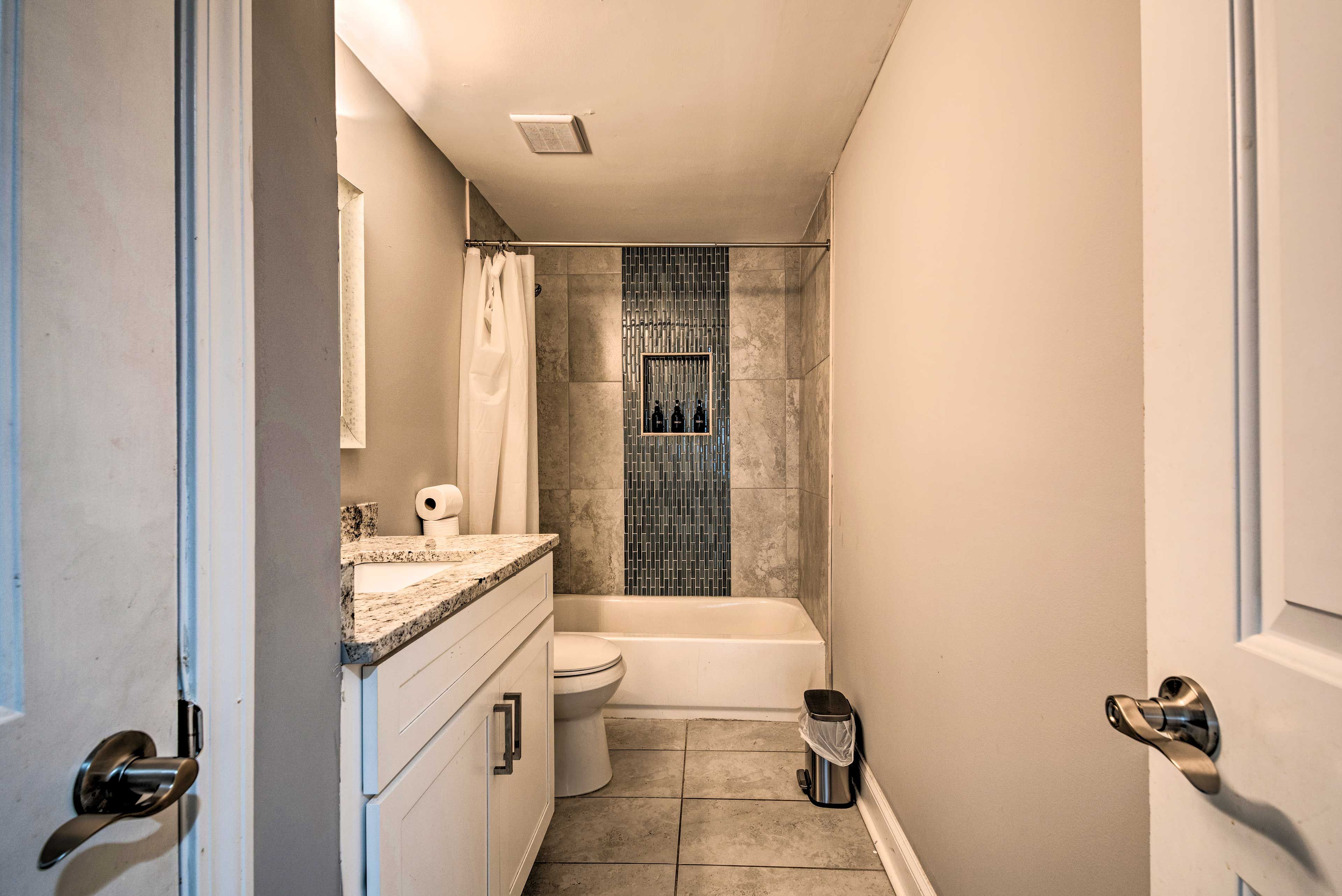 Full Bathroom