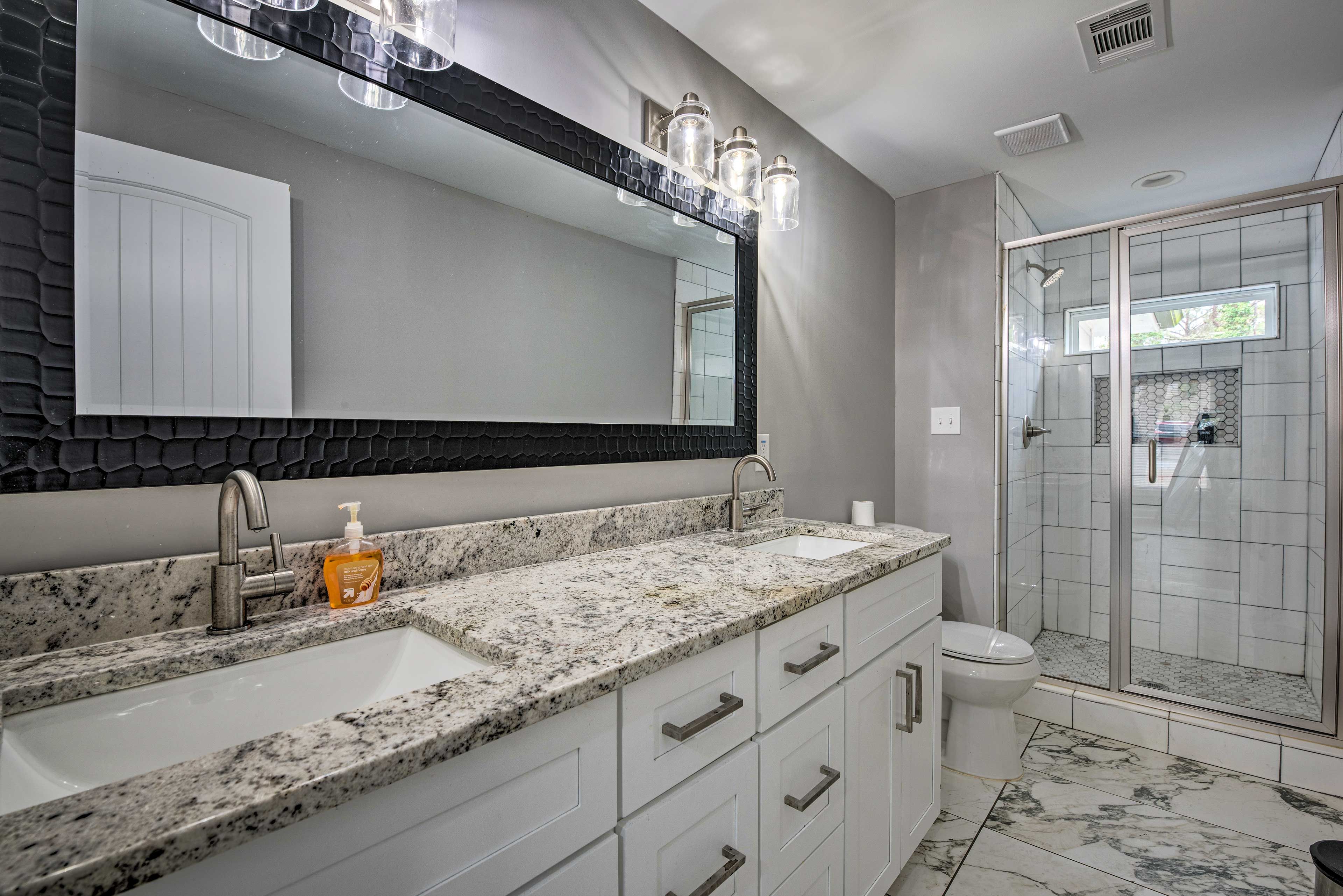 Full Bathroom | Towels