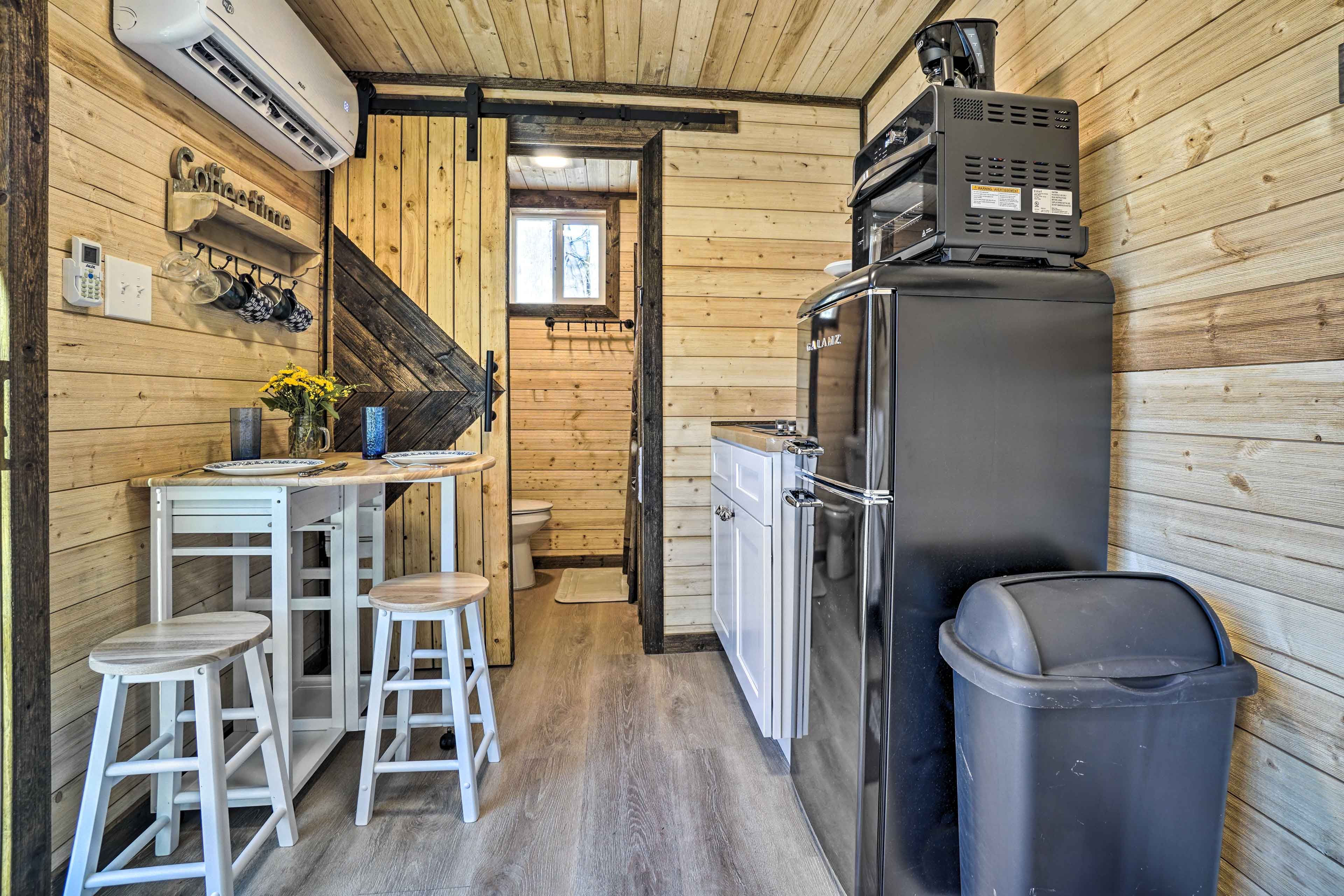 Kitchenette | Cooking Basics Supplied