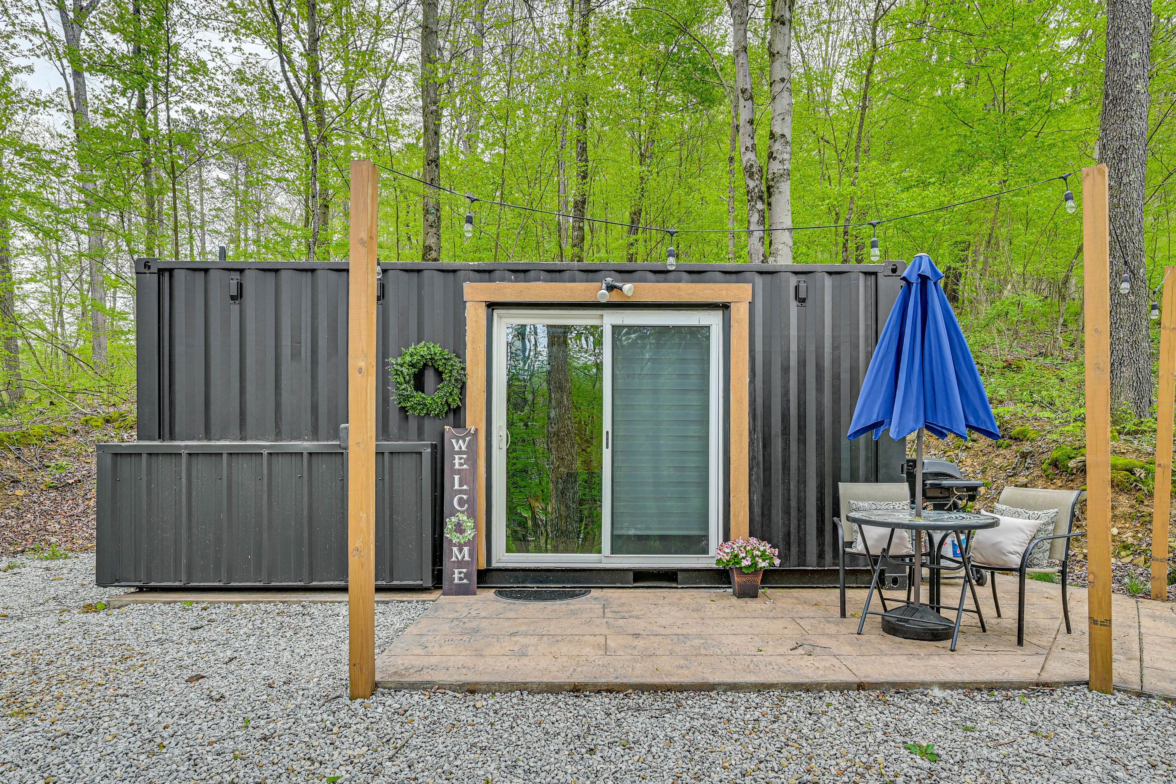 Loudonville Vacation Rental | Studio | 1BA | 160 Sq Ft