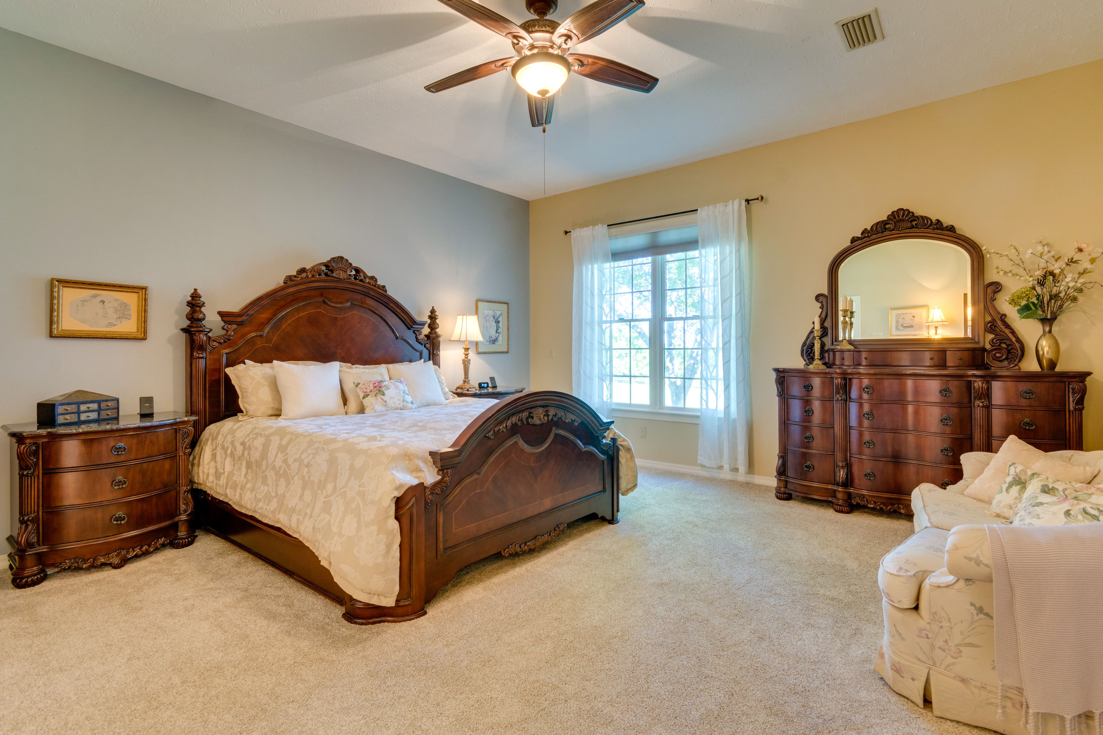 Bedroom 1 | 1st Floor | King Bed | Linens Provided | Cable TV
