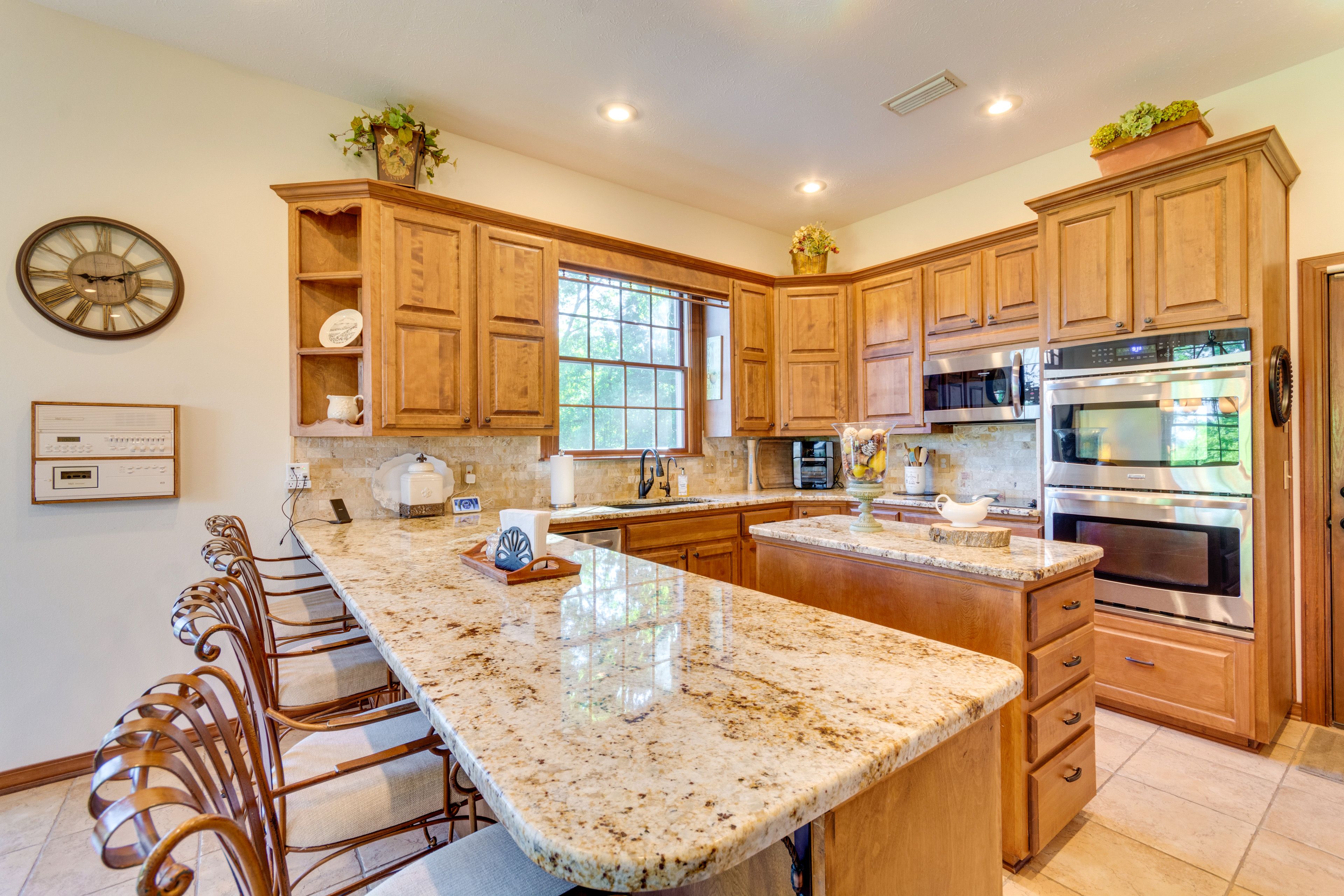 Kitchen | 1st Floor | Dishwasher | Coffee Maker | Crockpot | Cooking Basics