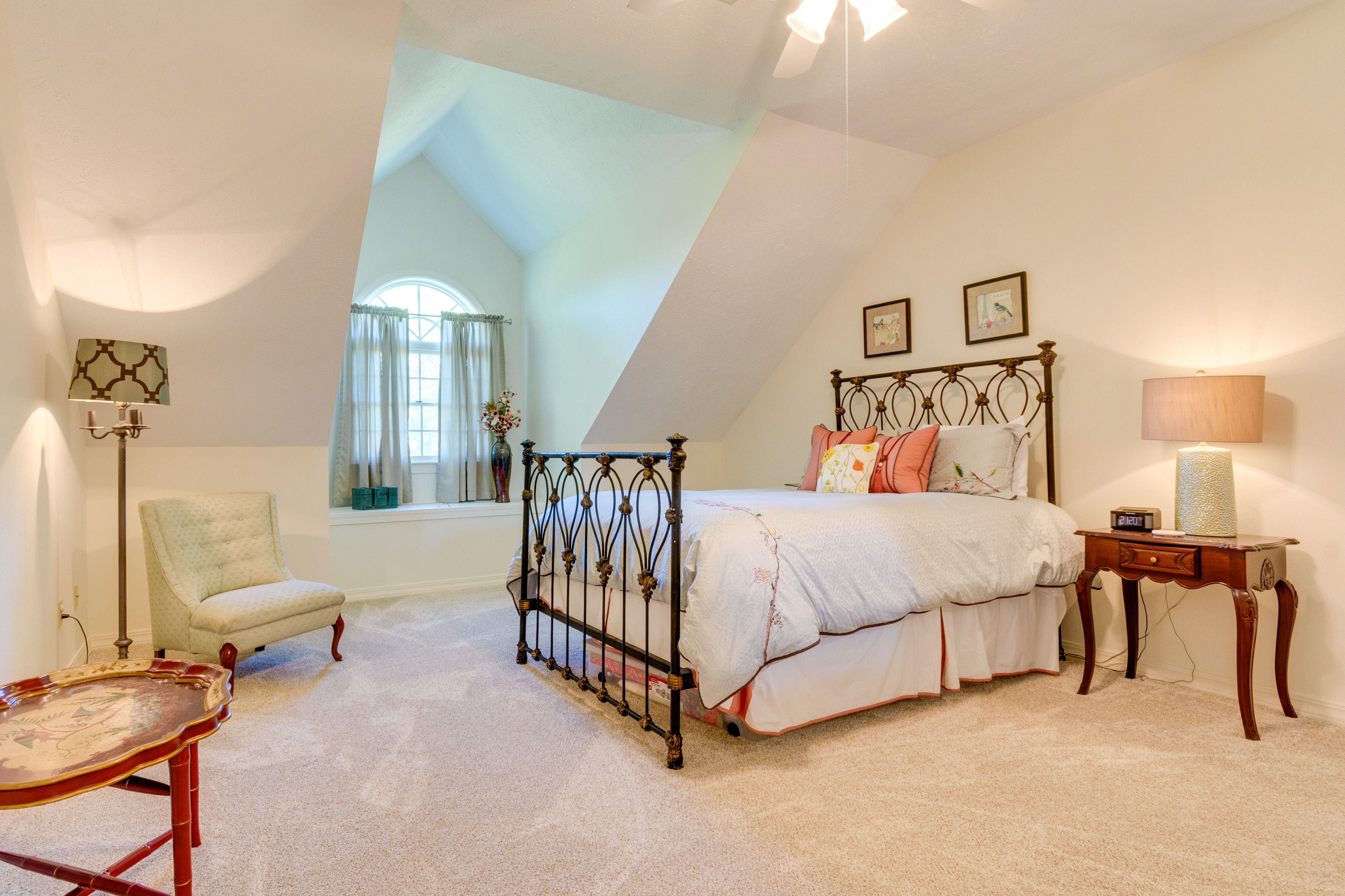 Bedroom 3 | 2nd Floor | Queen Bed