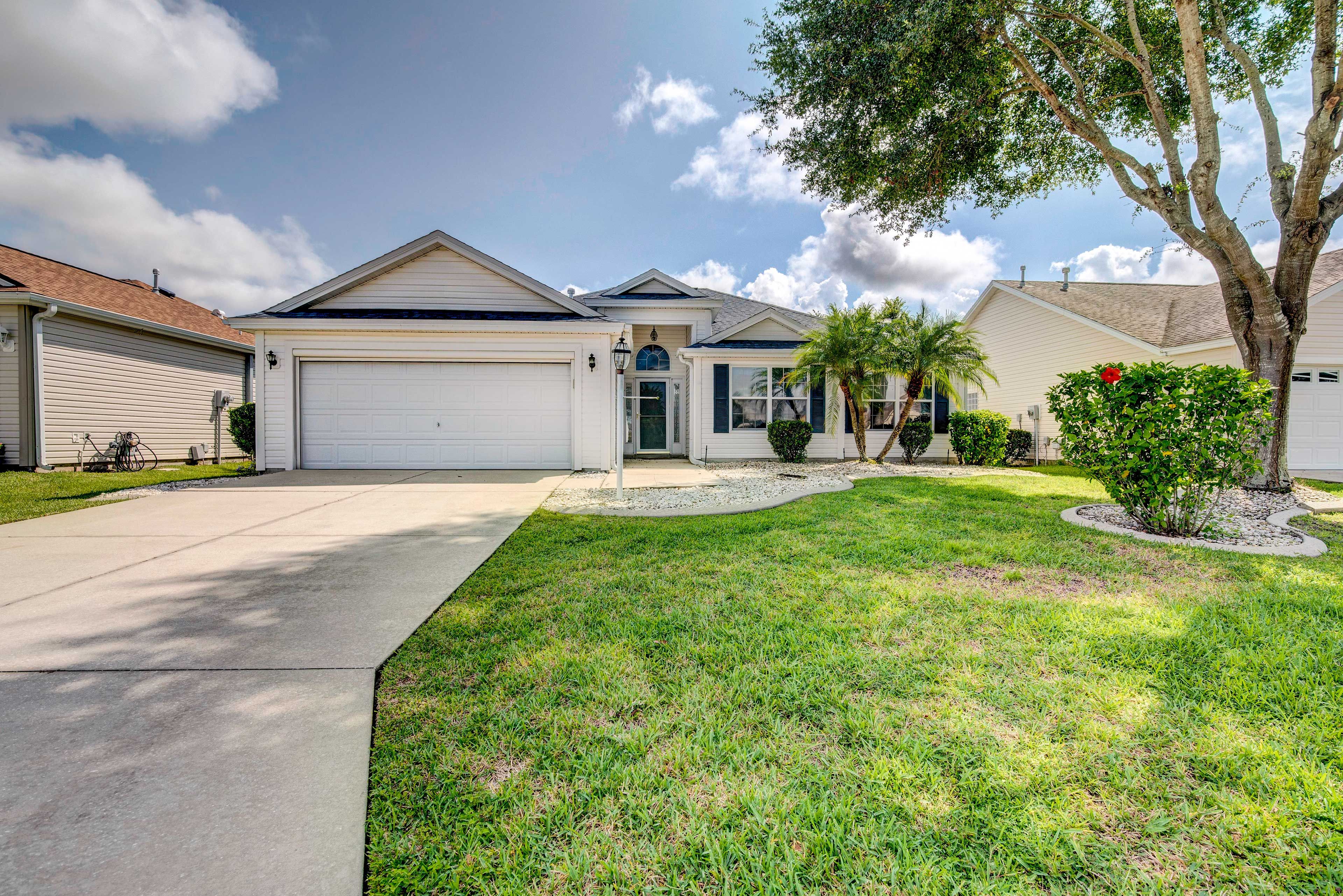 The Villages Vacation Rental | 2BR | 2BA | 1,695 Sq Ft | Step-Free Access
