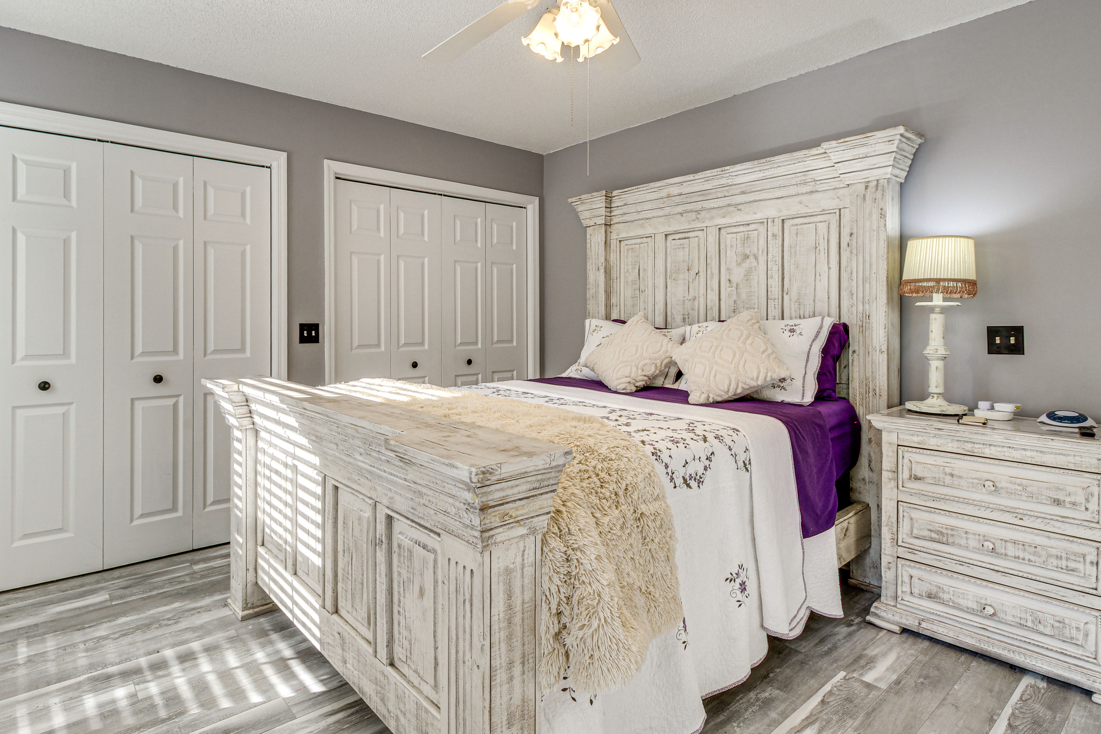 Bedroom 1 | King Bed | Linens Provided