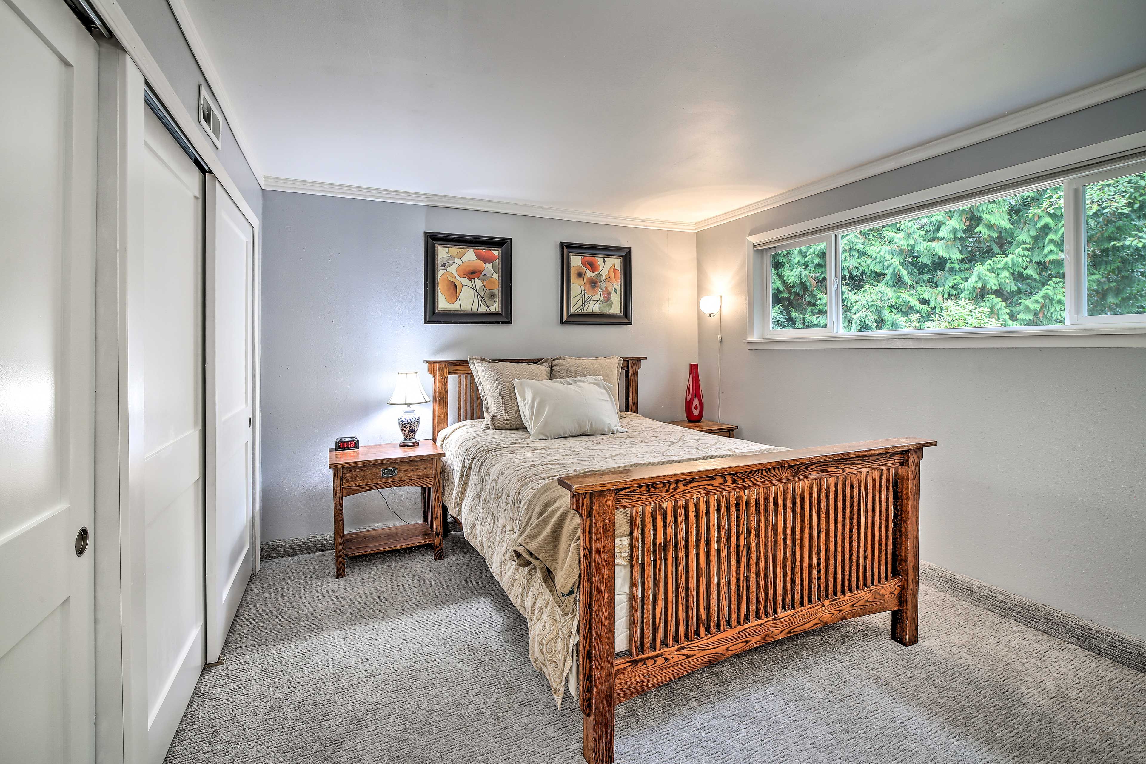 Bedroom 4 | Queen Bed | Basement