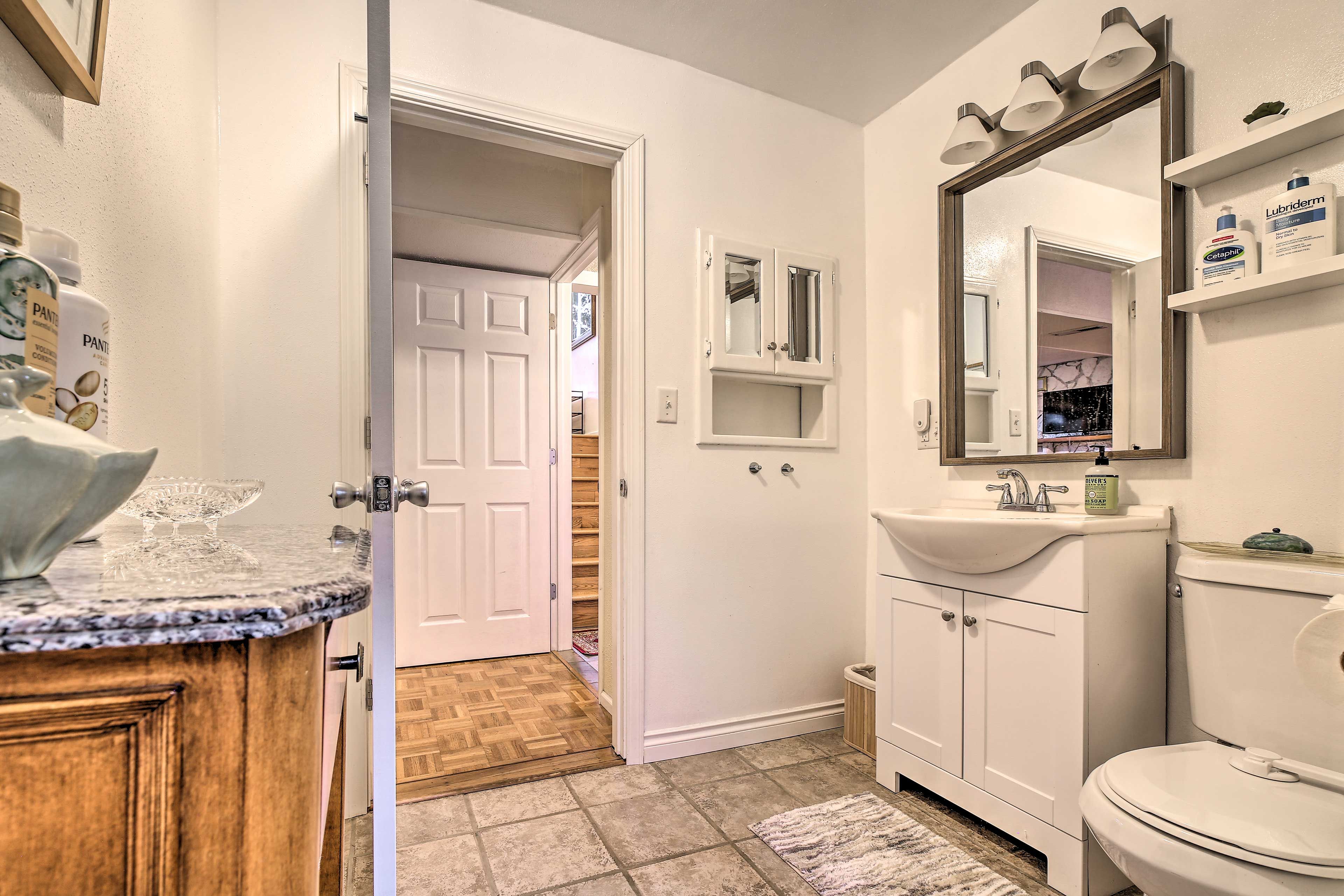 Full Bathroom