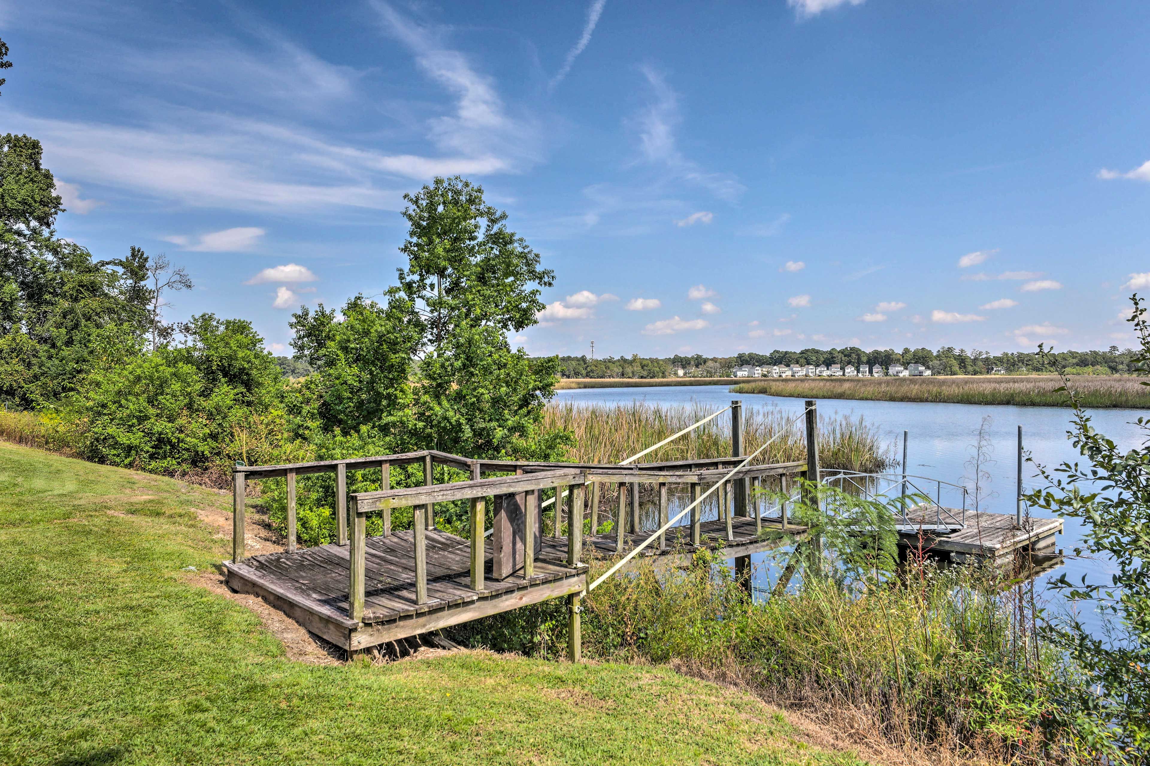 Cooper River Access | Gated Community | ~13 Mi to Downtown Charleston