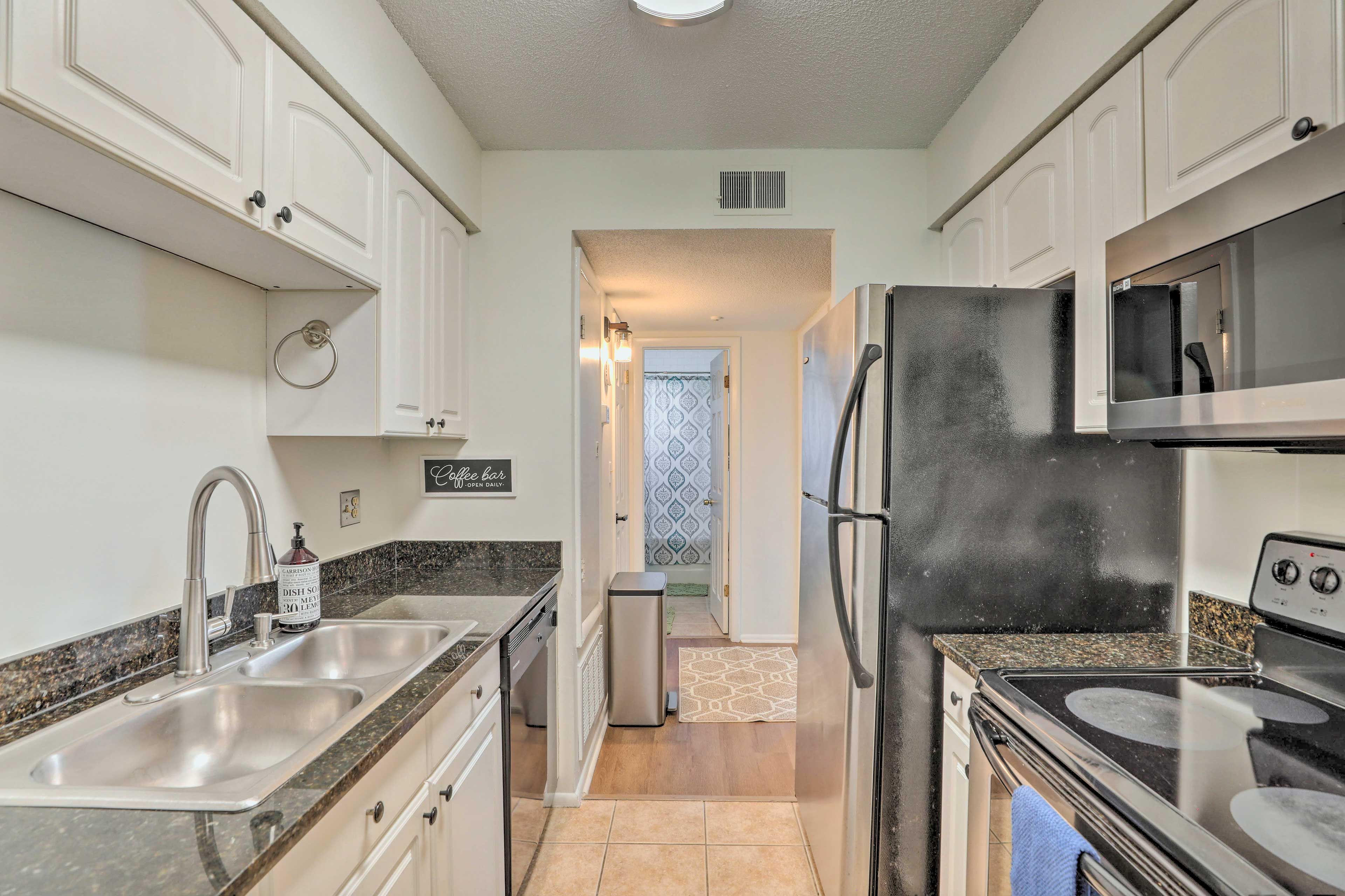 Kitchen | Cooking Basics | Coffee Maker | Paper Towels/Trash Bags Provided