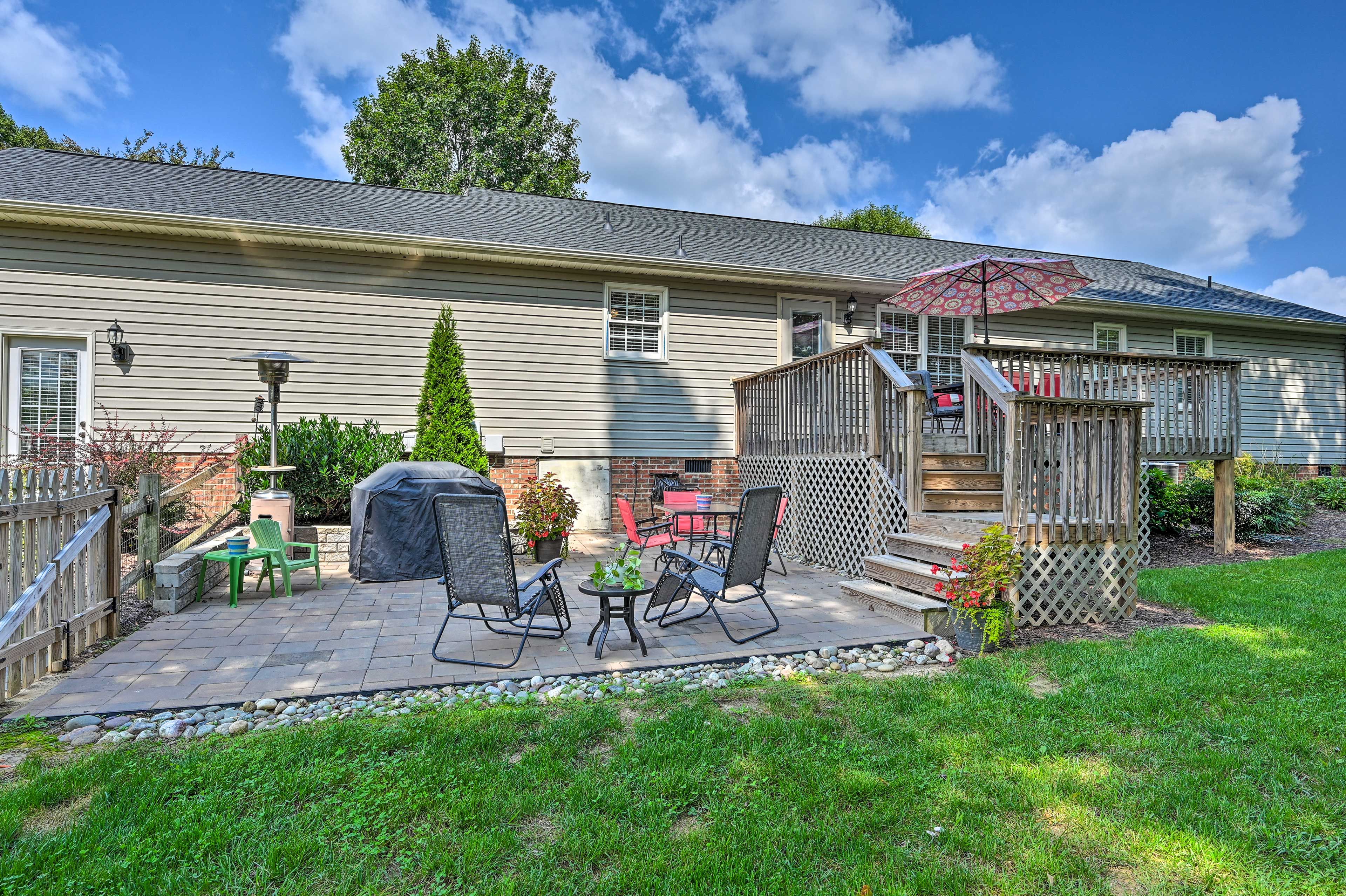 Lower Patio | Outdoor Standing Heater | Gas Grill