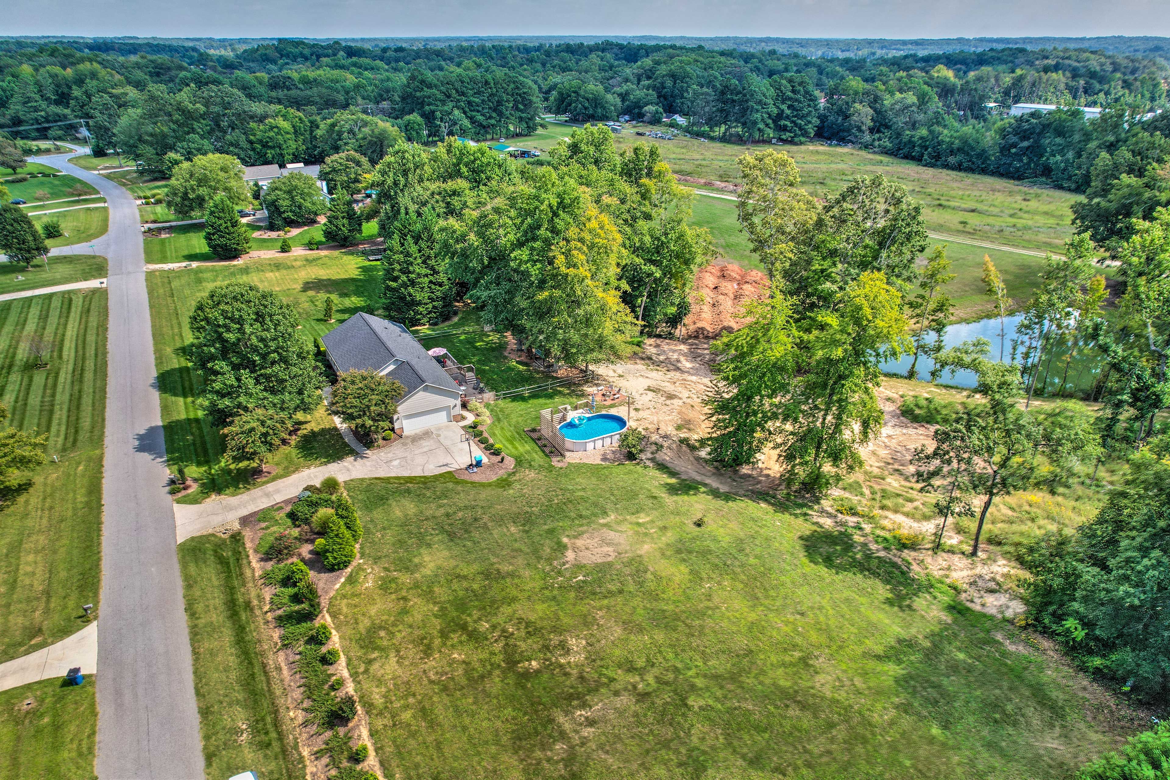 Parking | Driveway (6 Vehicles) | RV/Trailer Parking Allowed On-Site