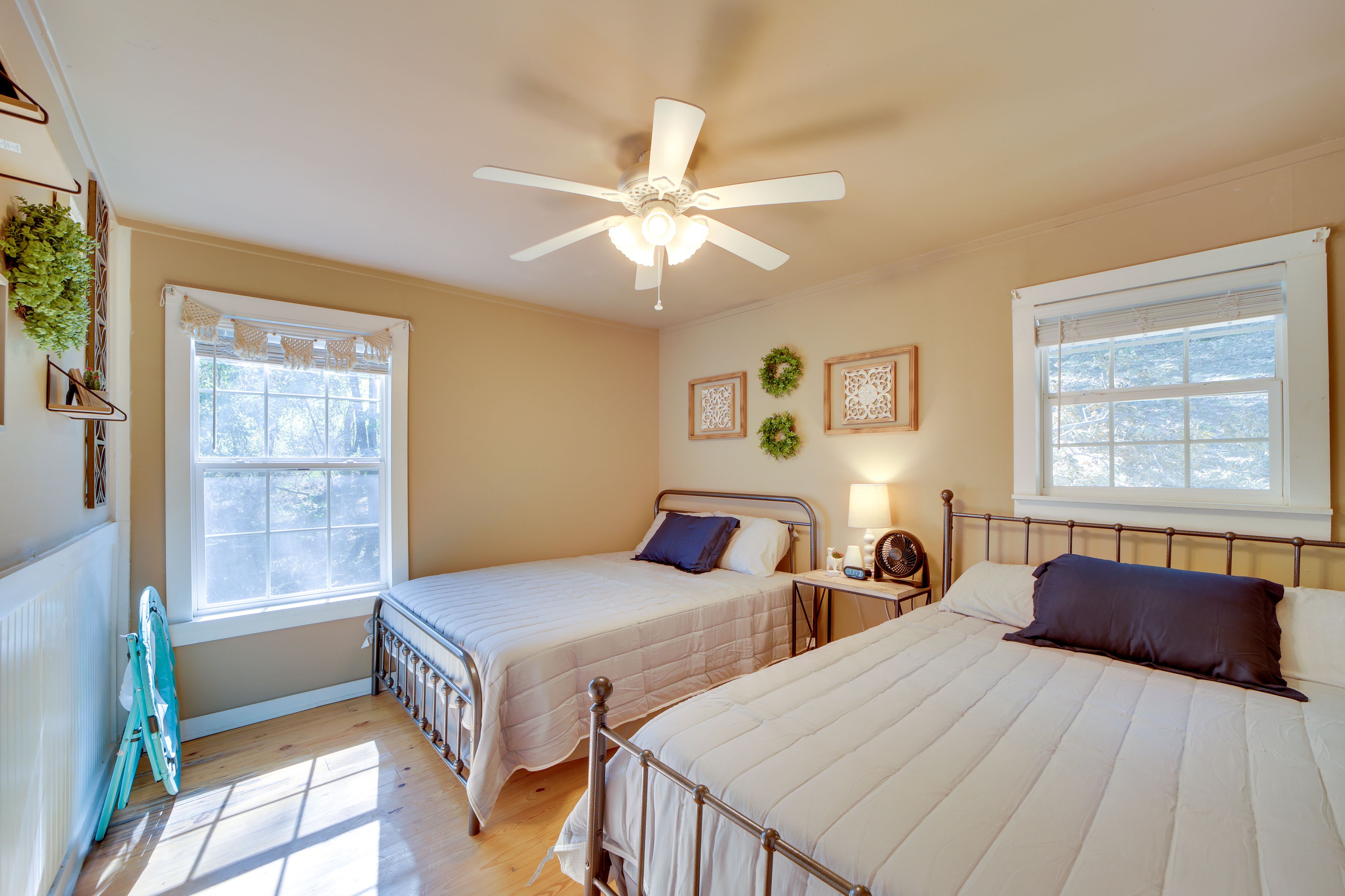 Bedroom 2 | 2 Queen Beds