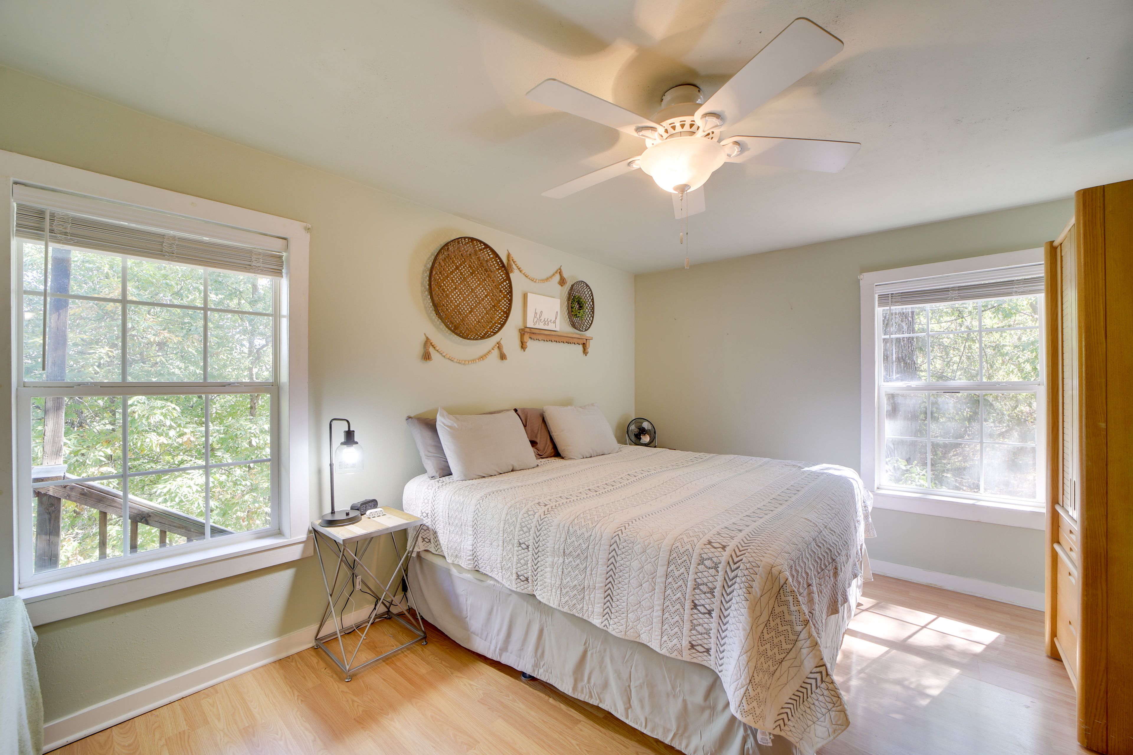 Bedroom 1 | King Bed | Linens Provided