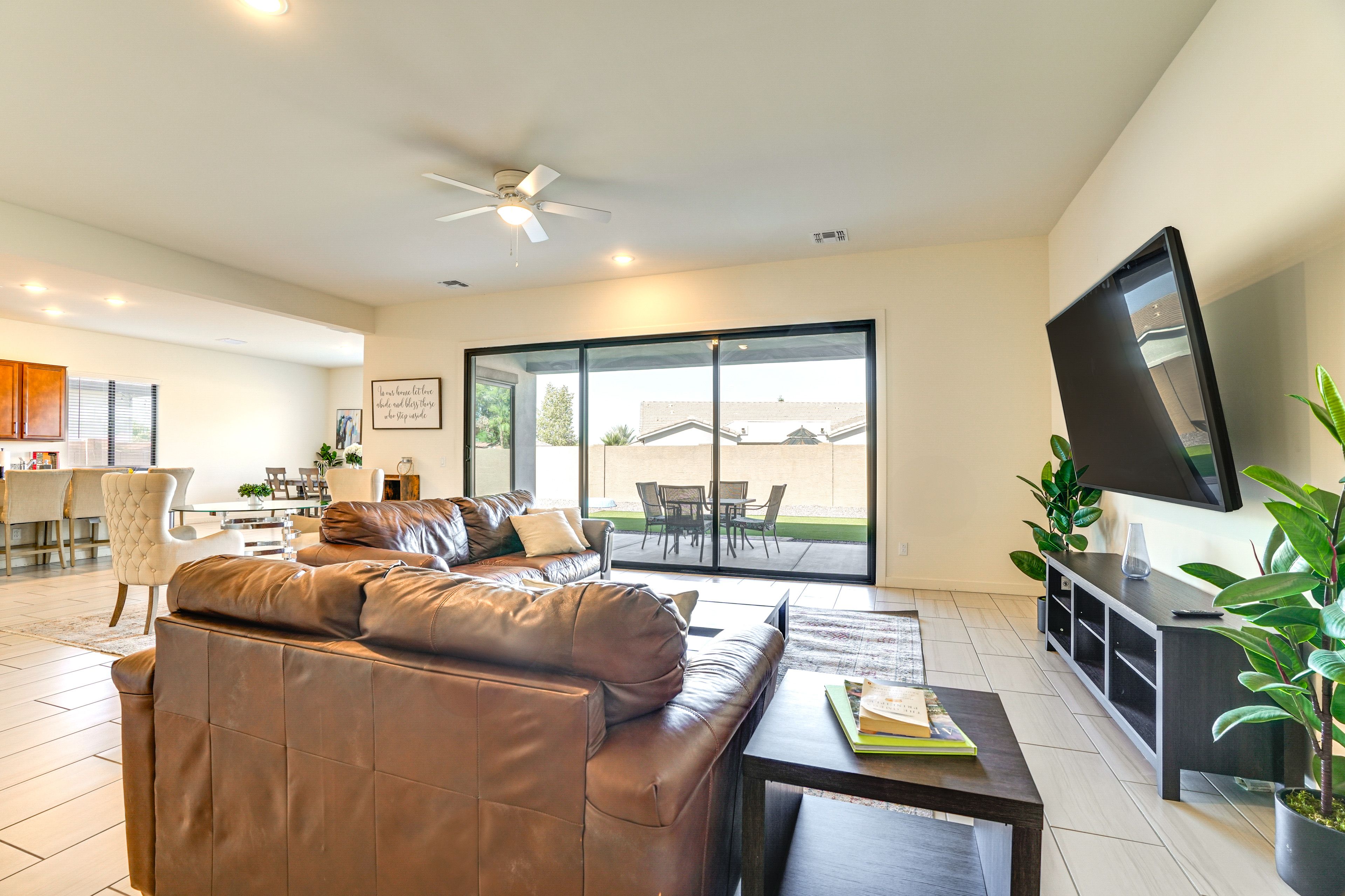 Glendale Vacation Rental | 4BR | 3.5BA | 3,200 Sq Ft | Step-Free Access