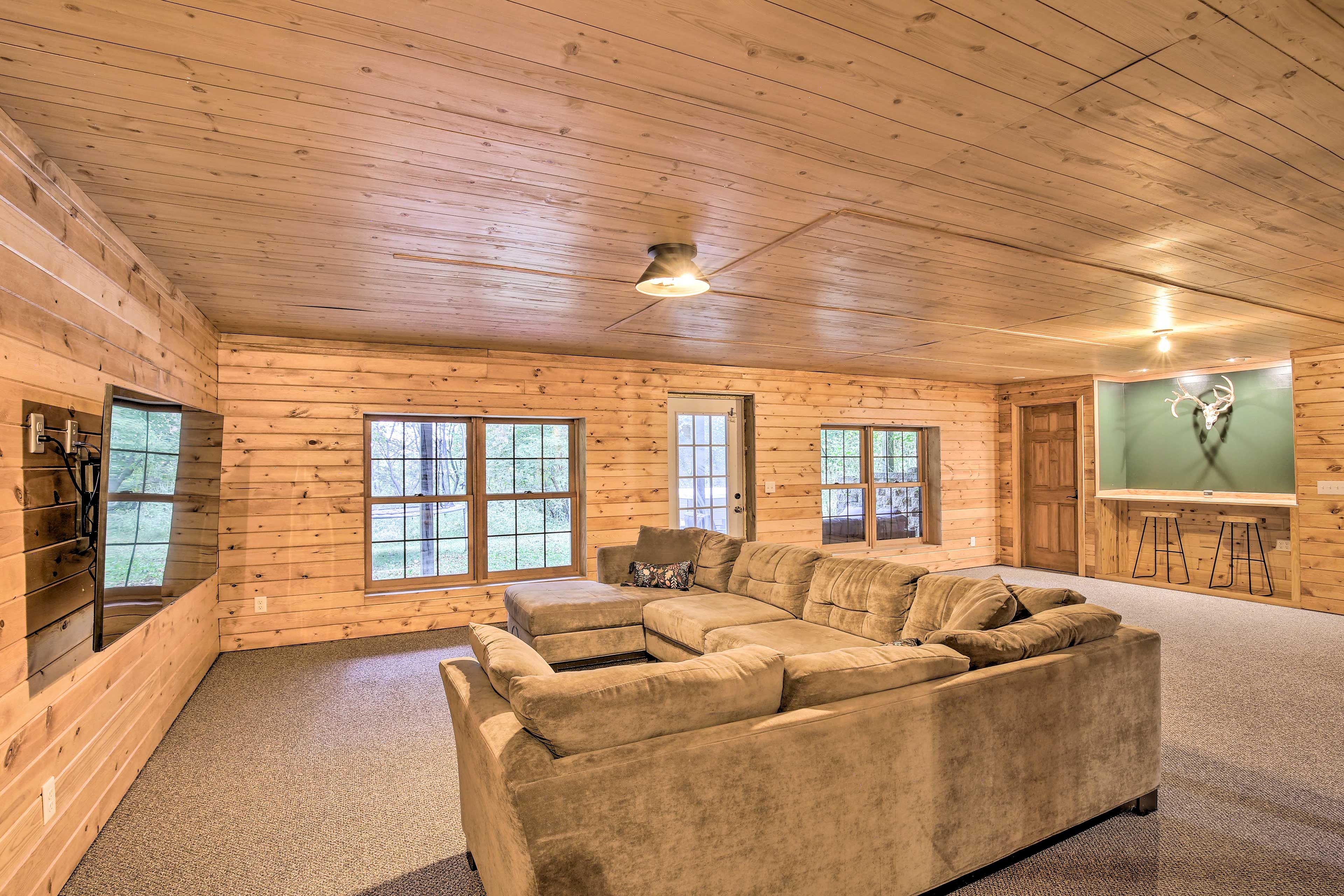 Family Room | Smart TV