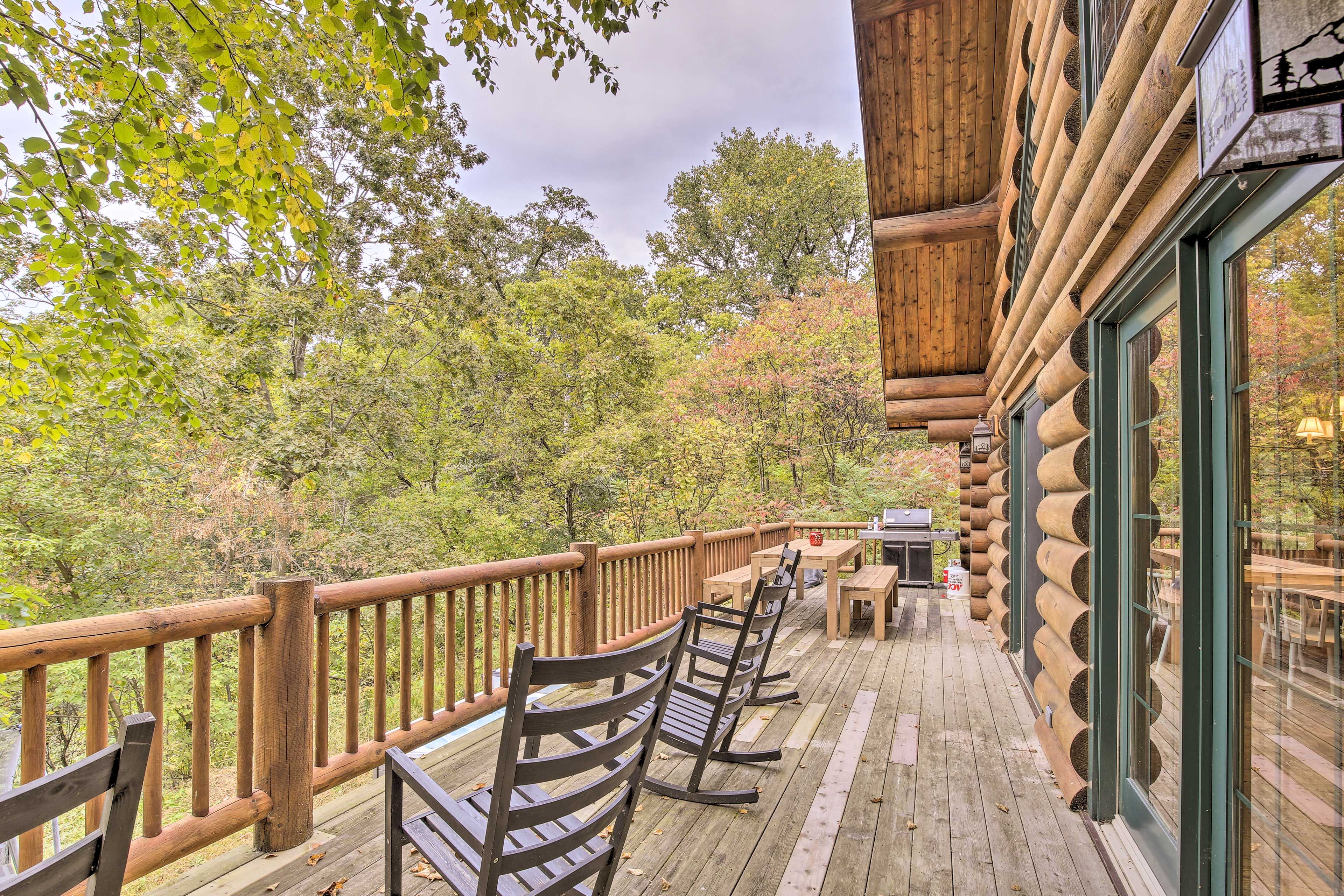Deck | Gas Grill